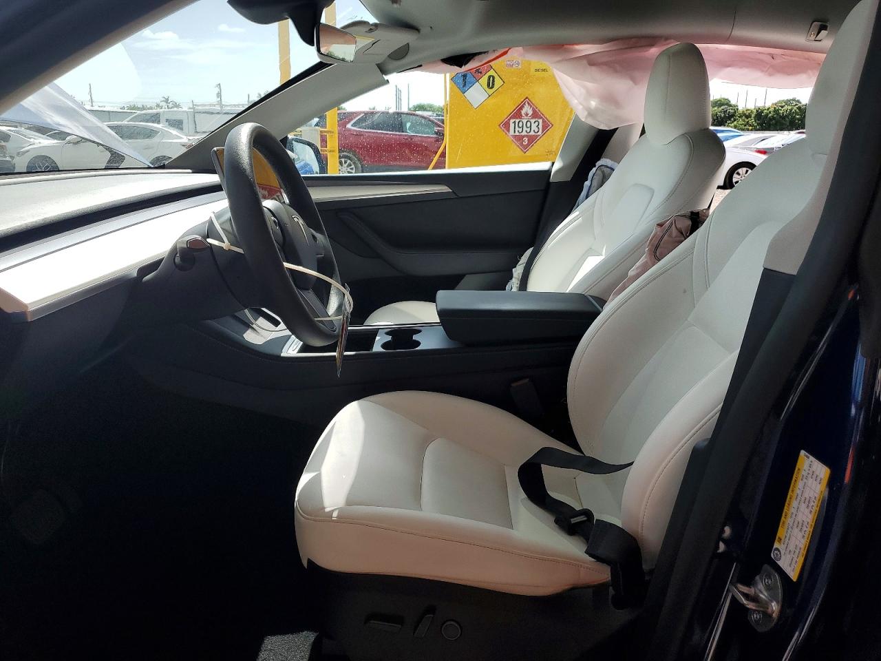2025 TESLA MODEL Y