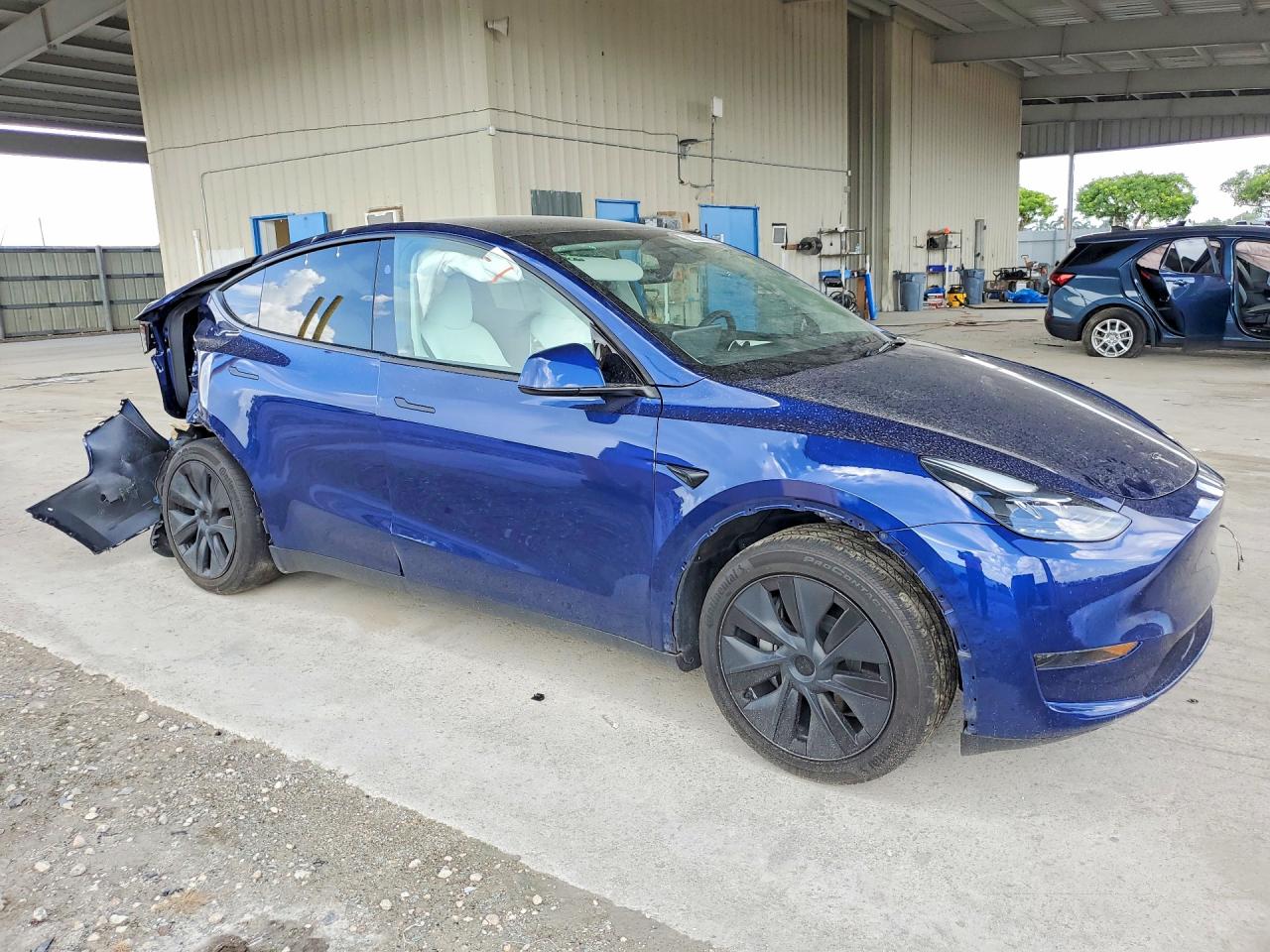 2025 TESLA MODEL Y