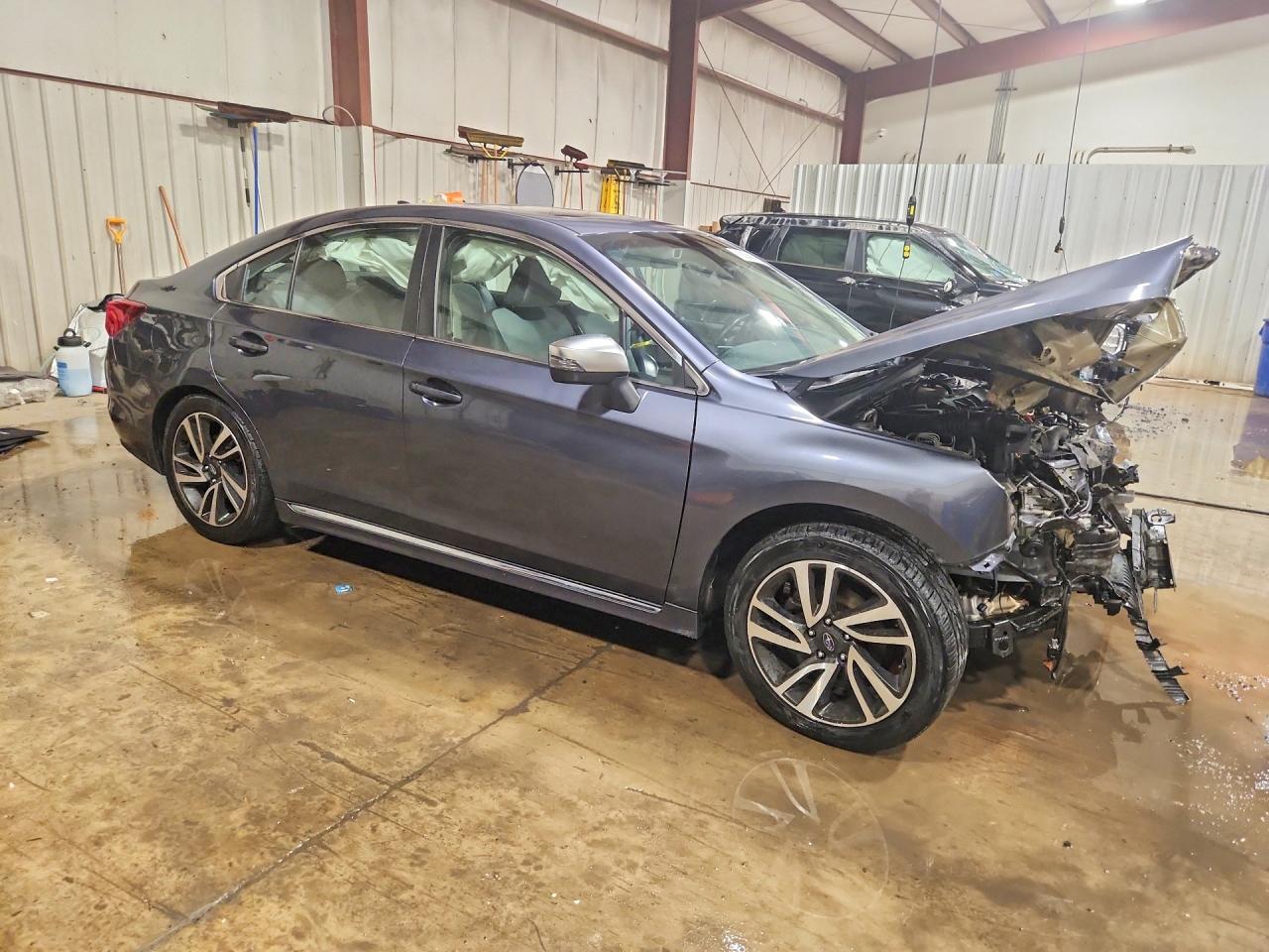 2017 SUBARU LEGACY