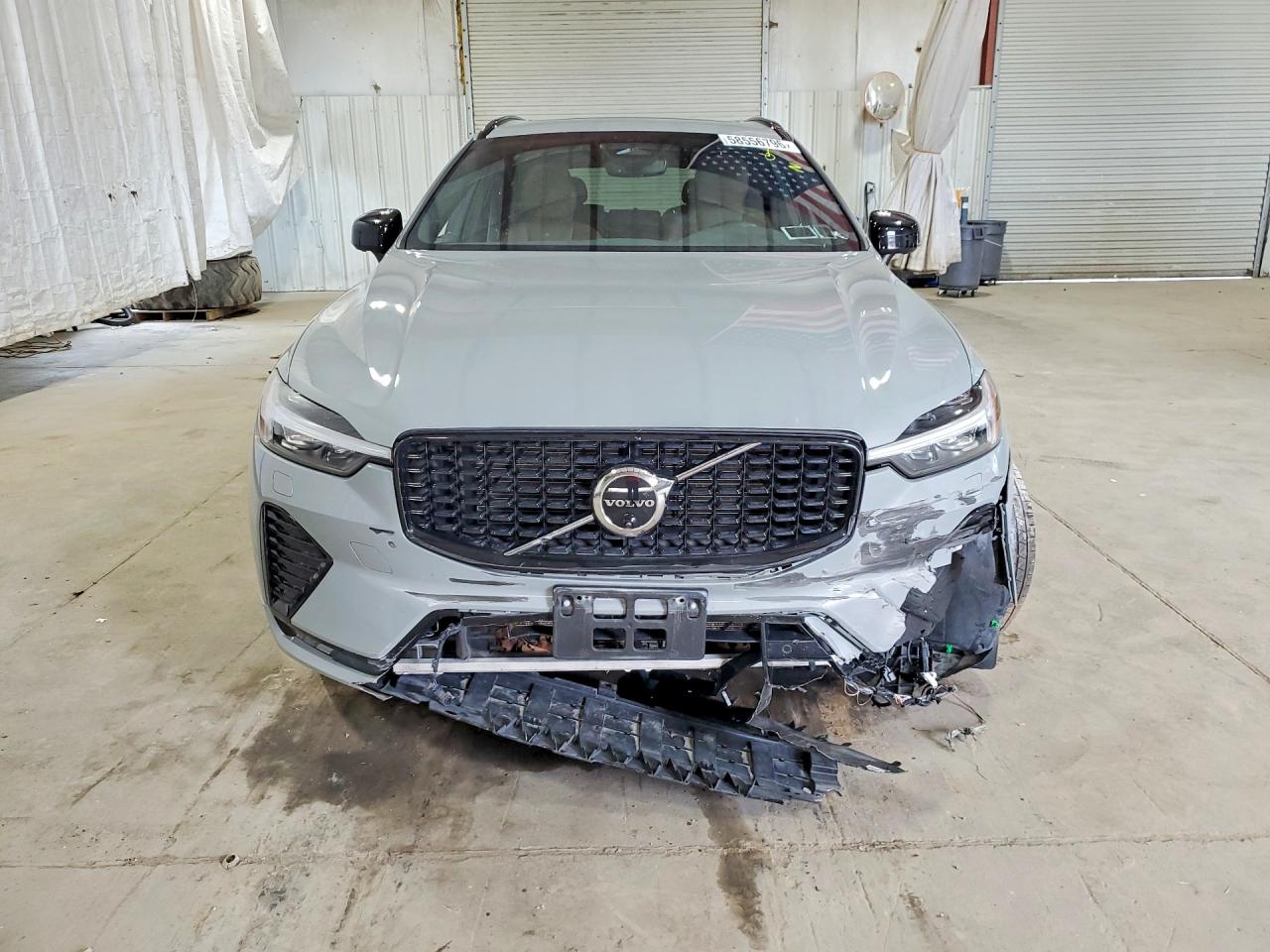 2025 VOLVO XC60