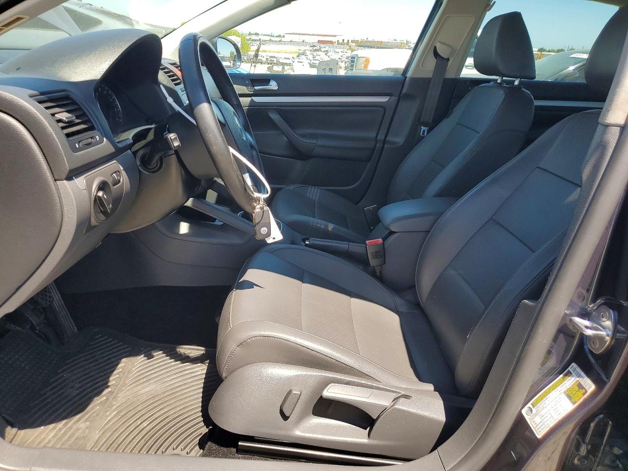 2009 VOLKSWAGEN JETTA