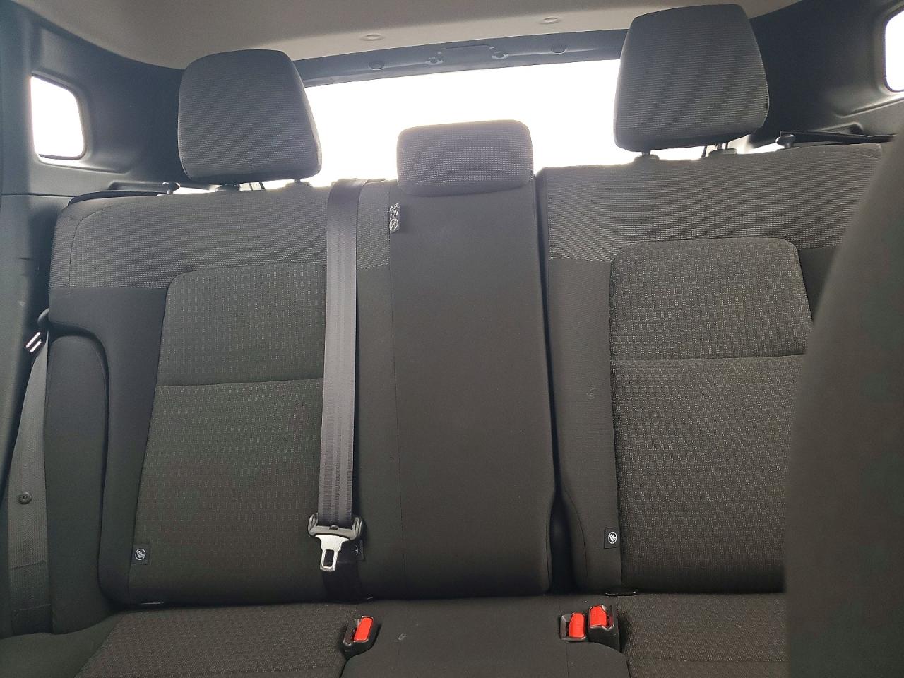 2025 NISSAN KICKS