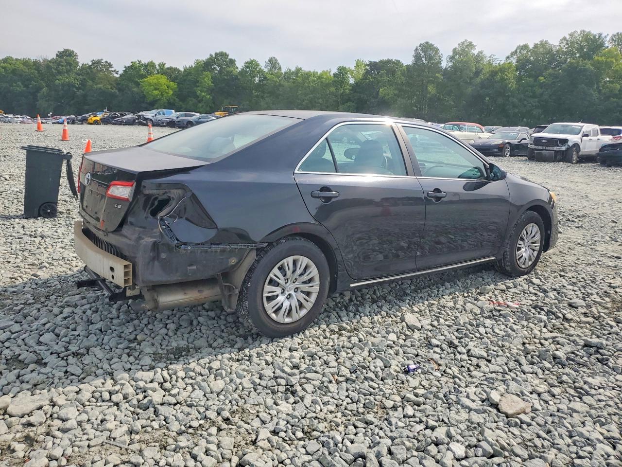 2013 TOYOTA CAMRY