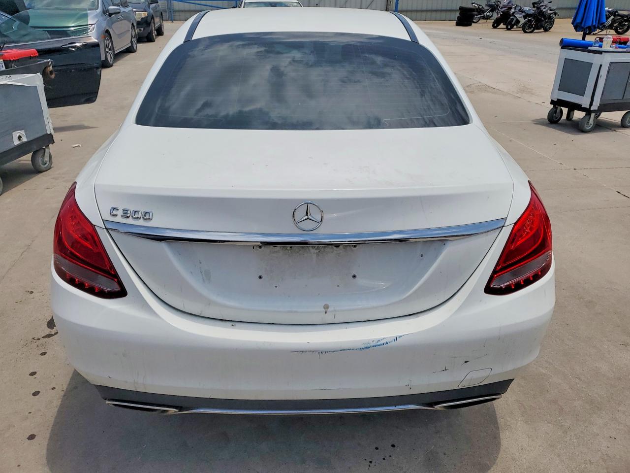 2016 MERCEDES-BENZ C-CLASS