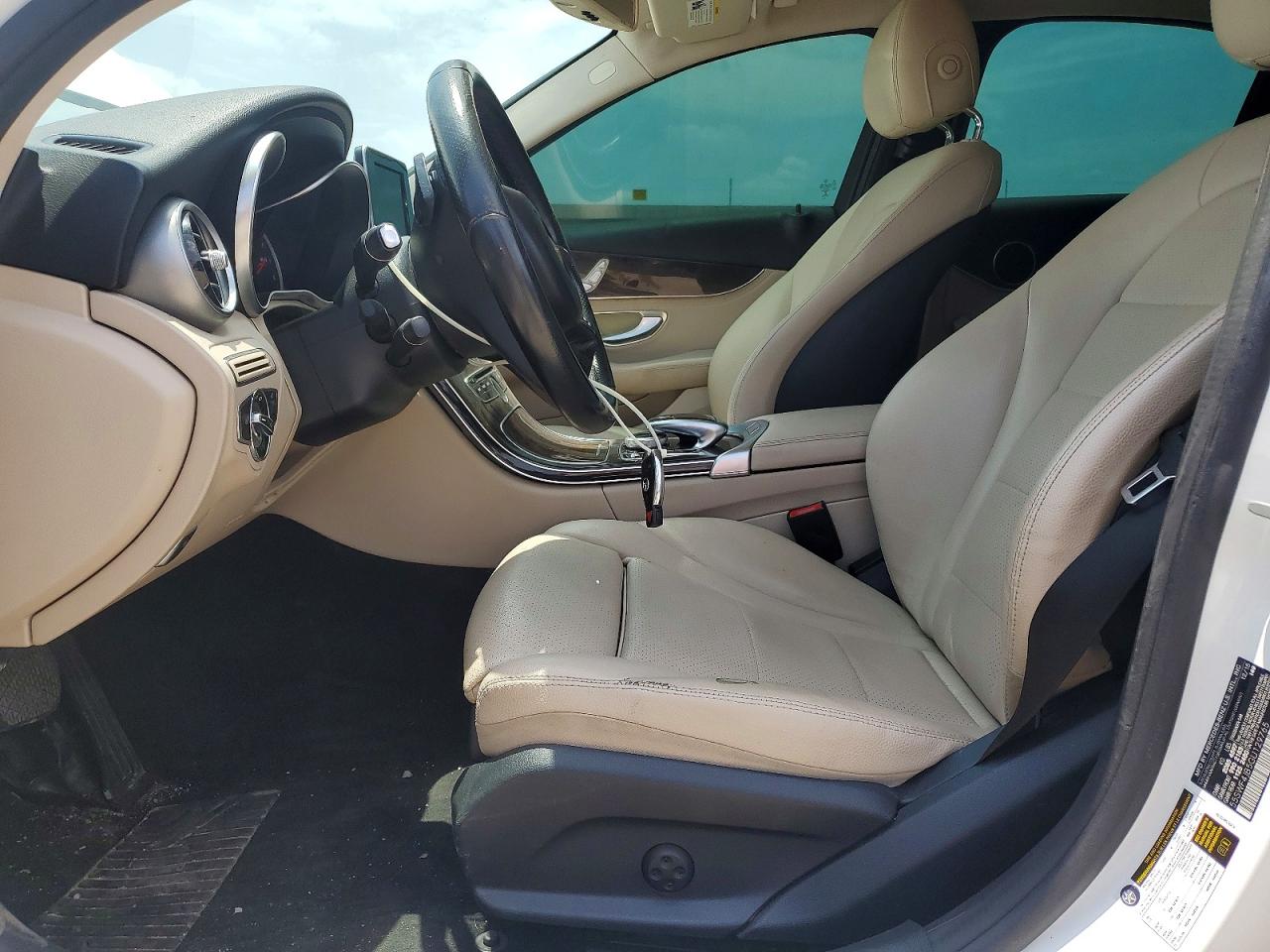 2016 MERCEDES-BENZ C-CLASS