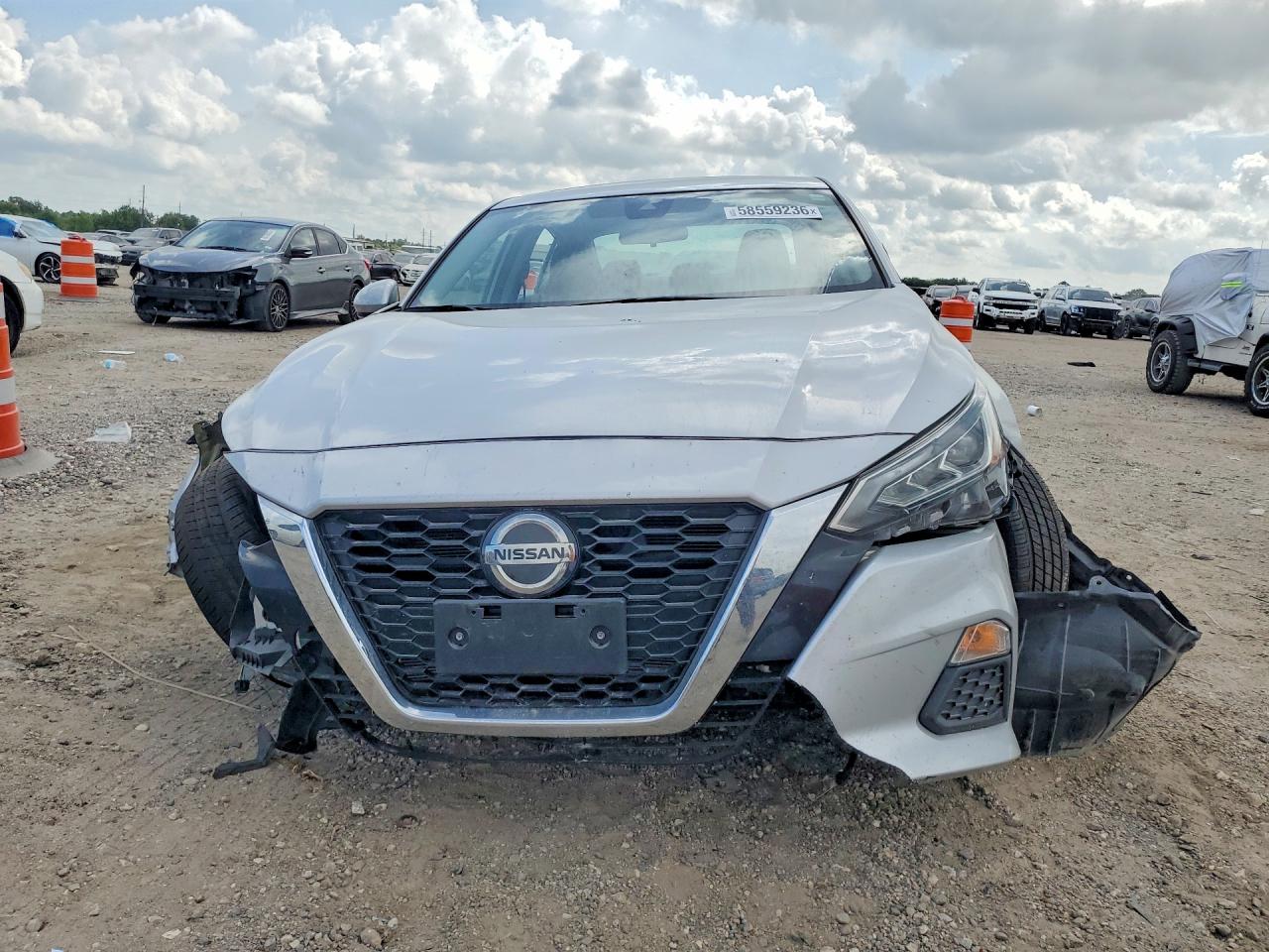 2022 NISSAN ALTIMA