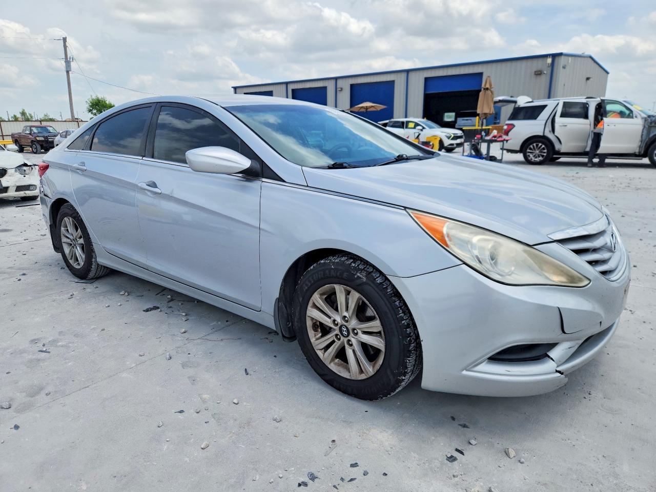 2012 HYUNDAI SONATA