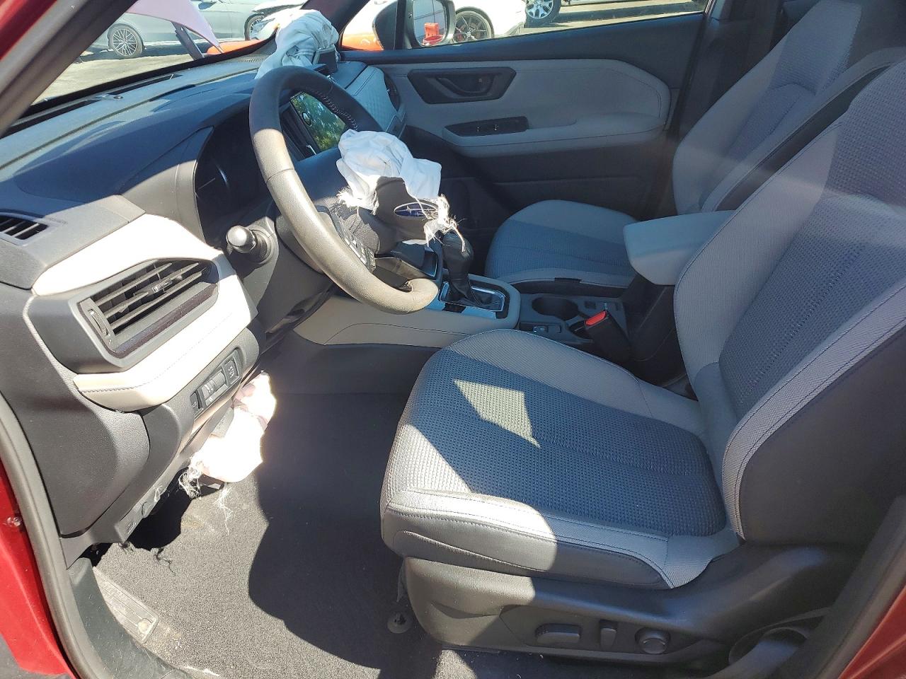 2025 SUBARU FORESTER