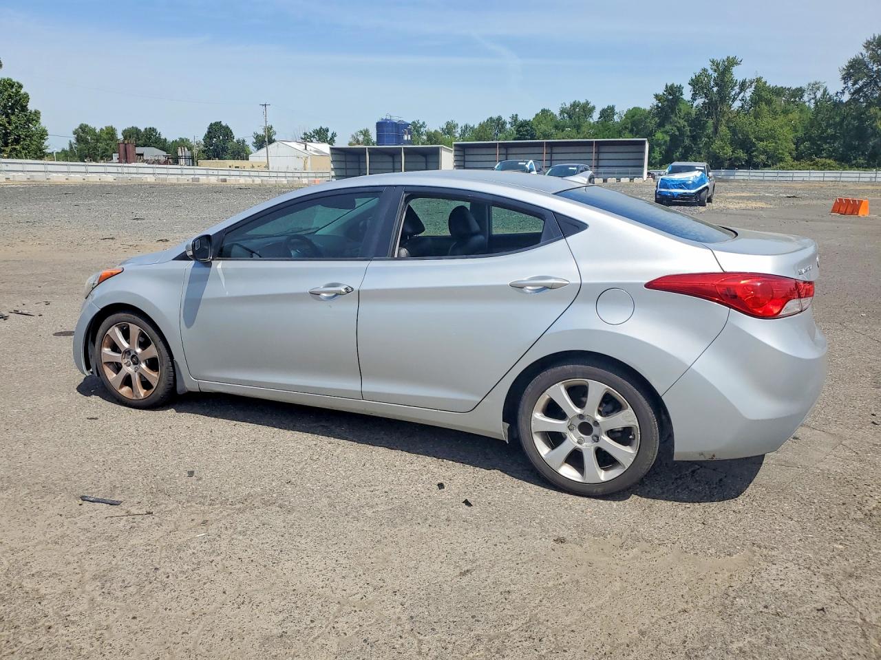 2013 HYUNDAI ELANTRA