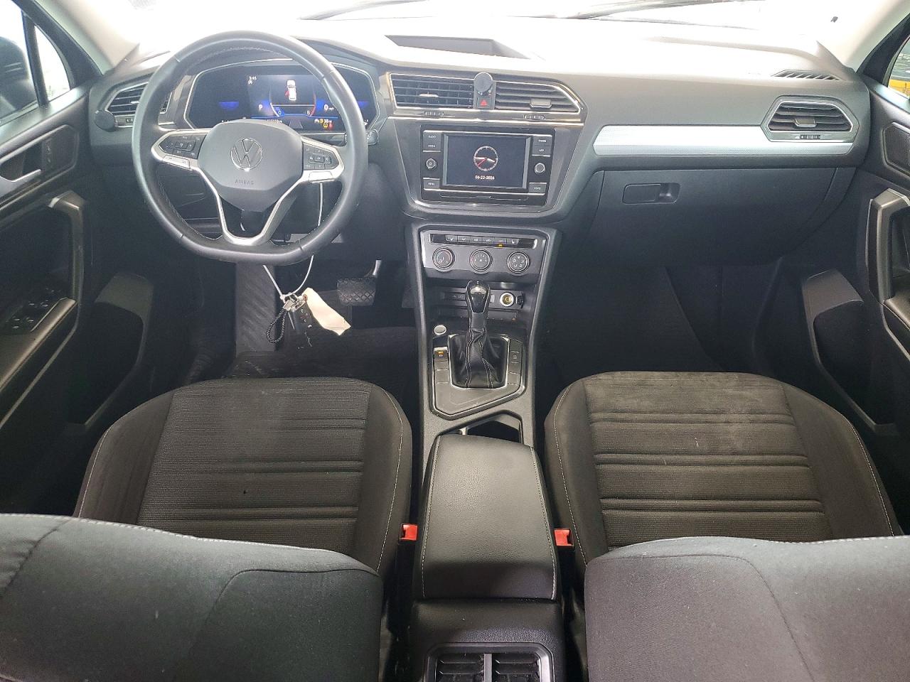 2022 VOLKSWAGEN TIGUAN