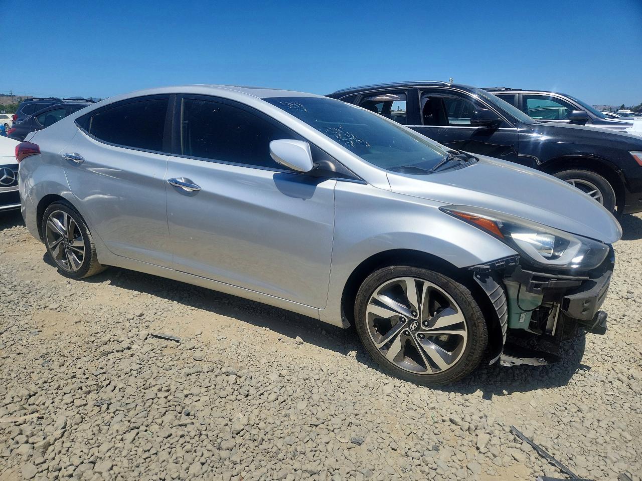 2015 HYUNDAI ELANTRA