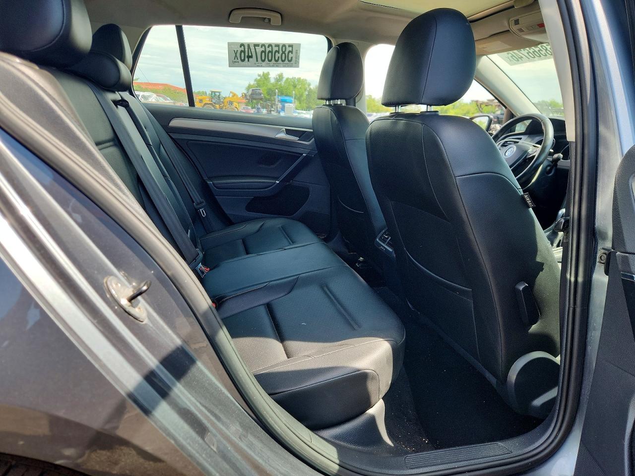 2017 VOLKSWAGEN GOLF