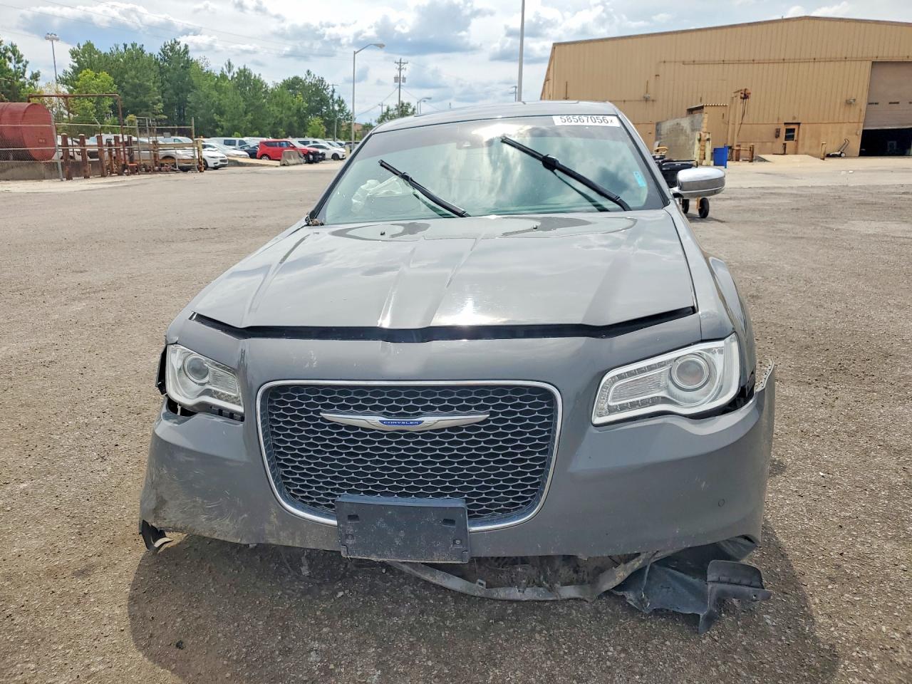 2019 CHRYSLER 300