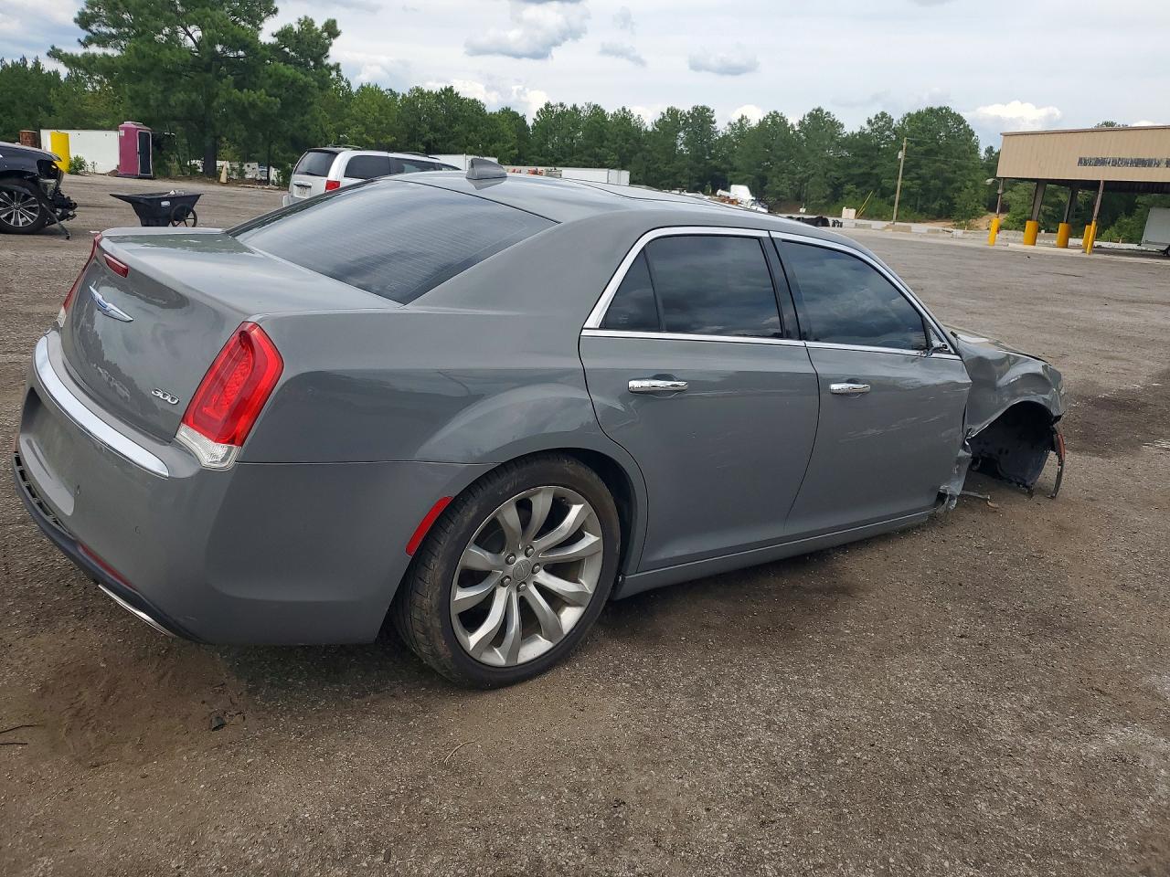 2019 CHRYSLER 300