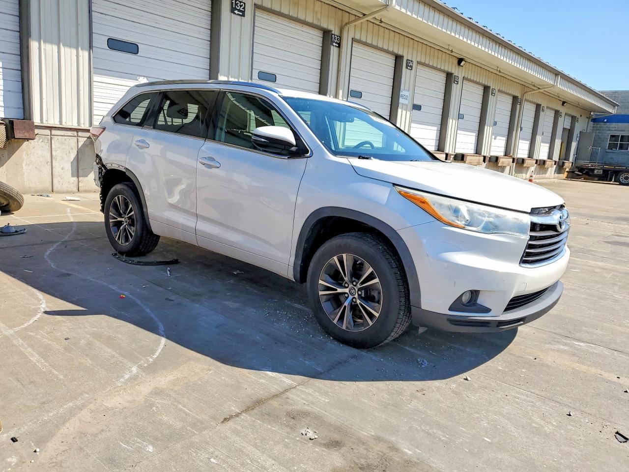 2016 TOYOTA HIGHLANDER