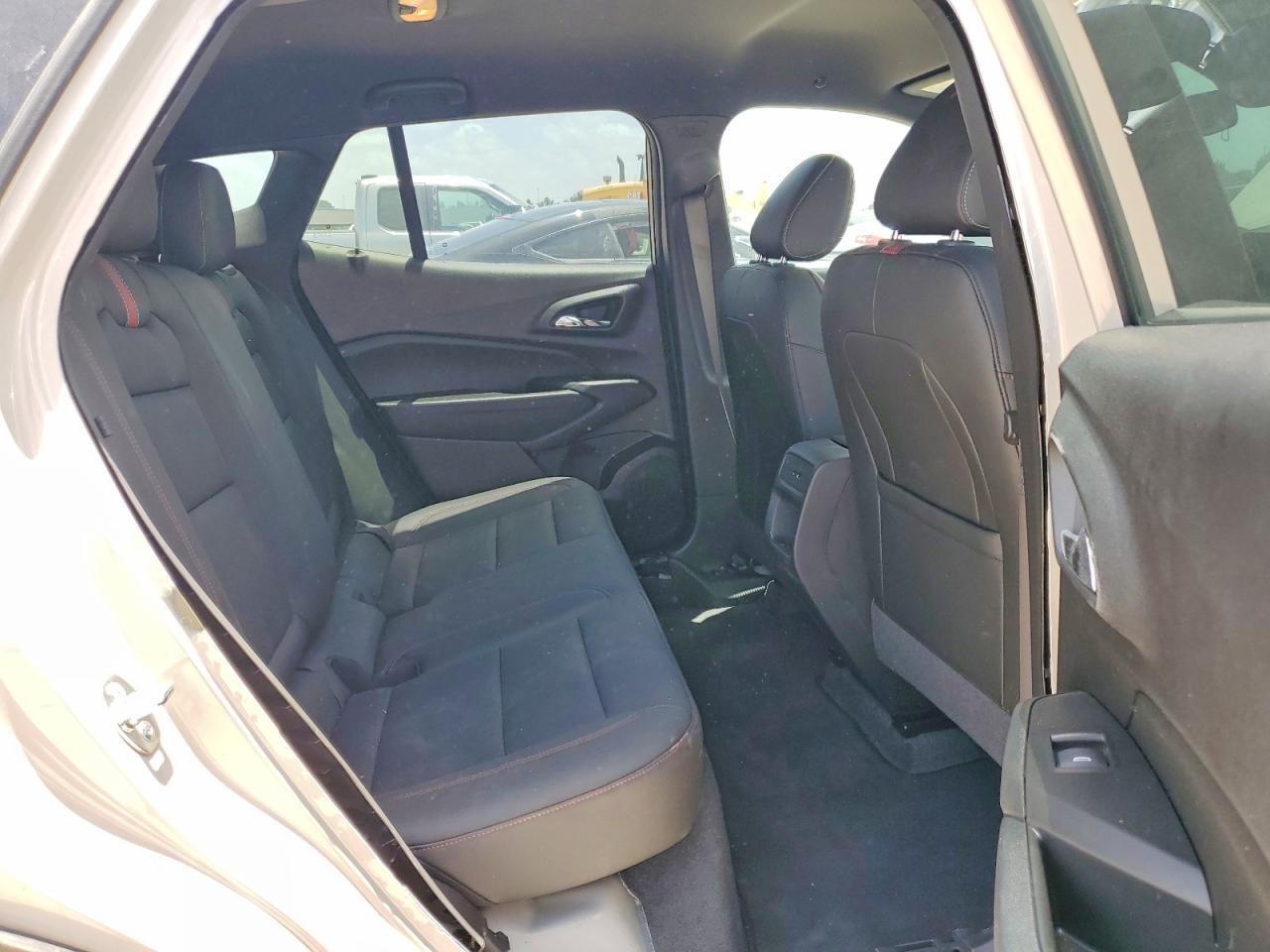 2026 CHEVROLET TRAX