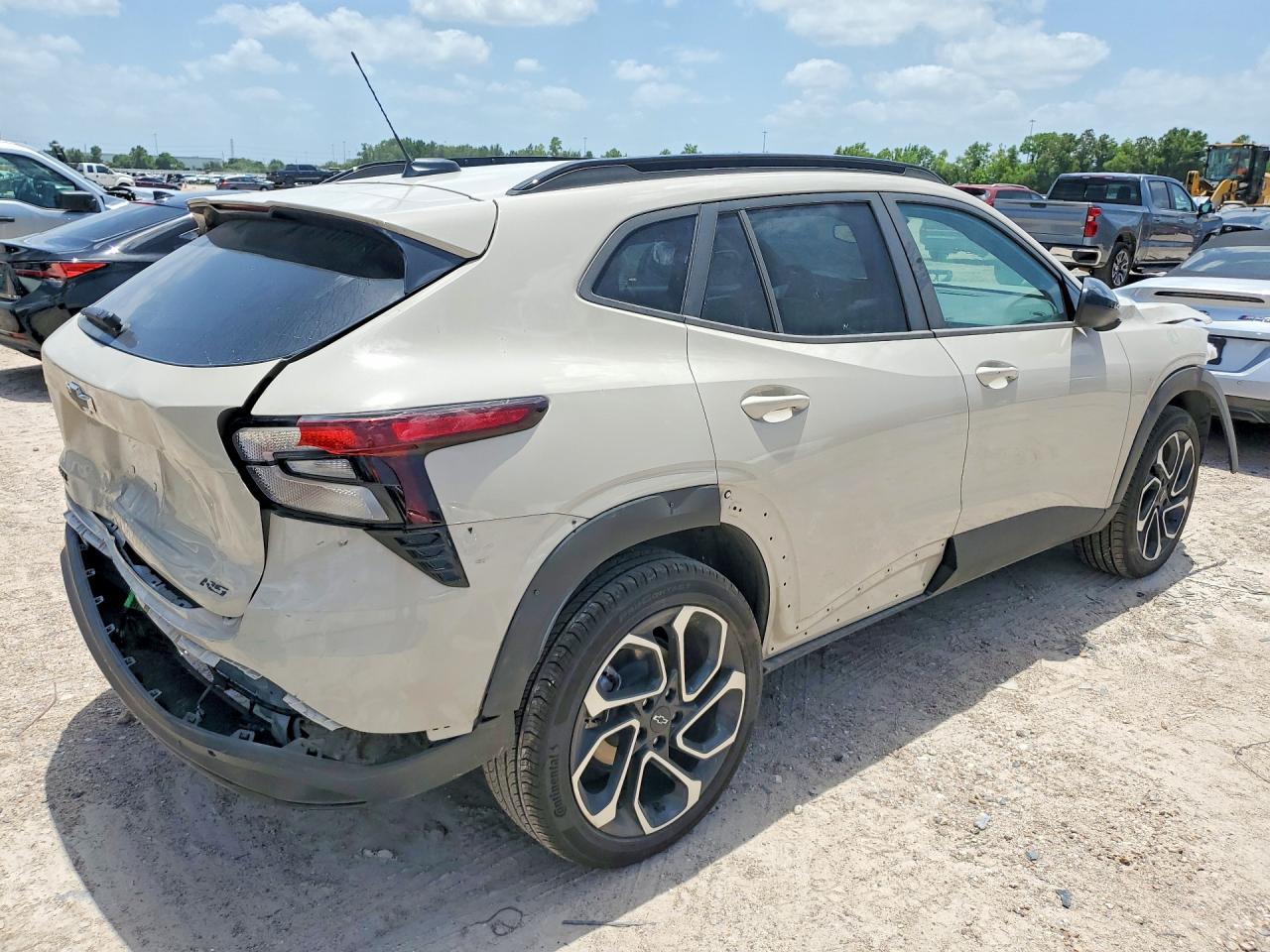2026 CHEVROLET TRAX