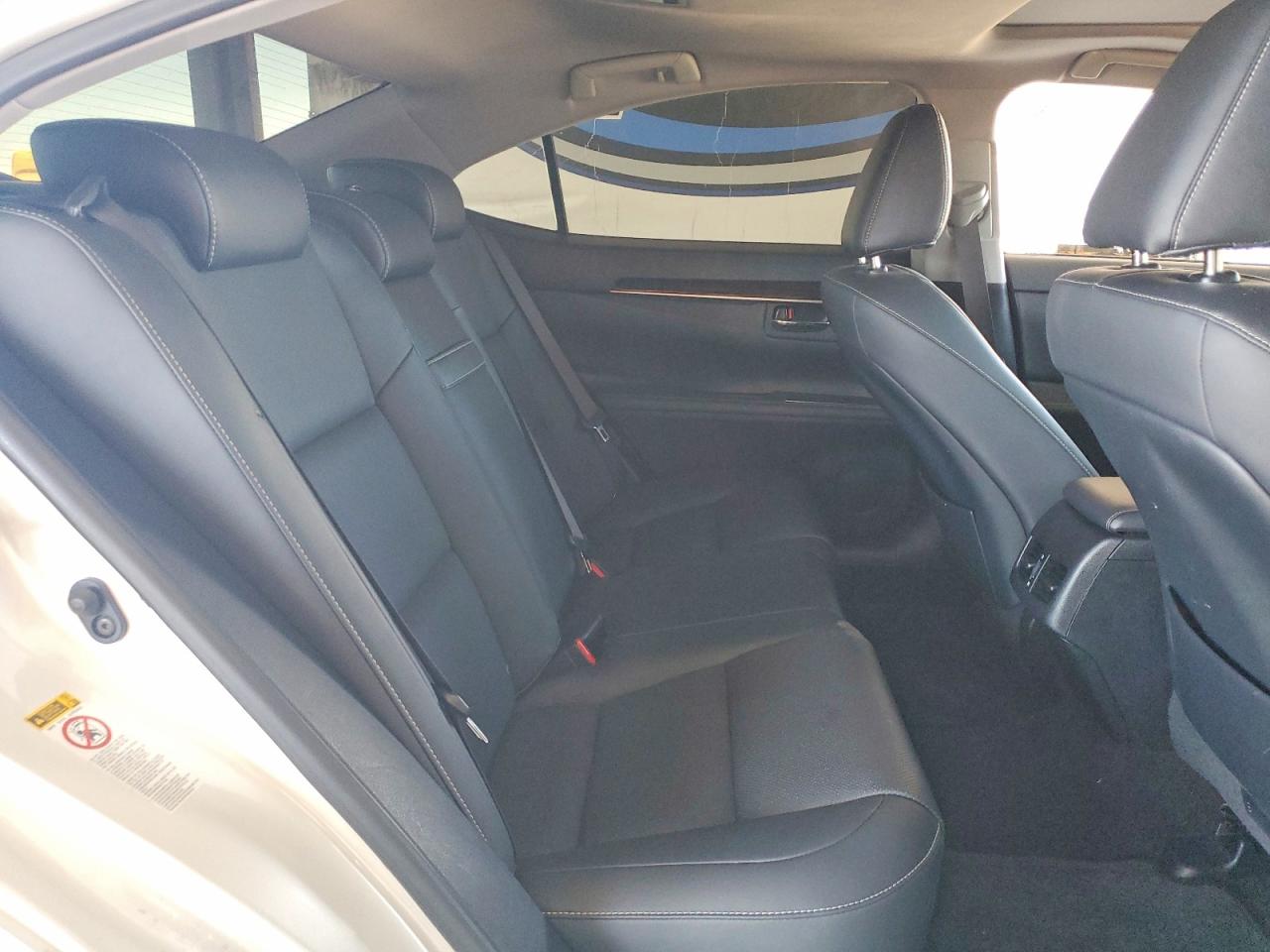 2016 LEXUS ES300