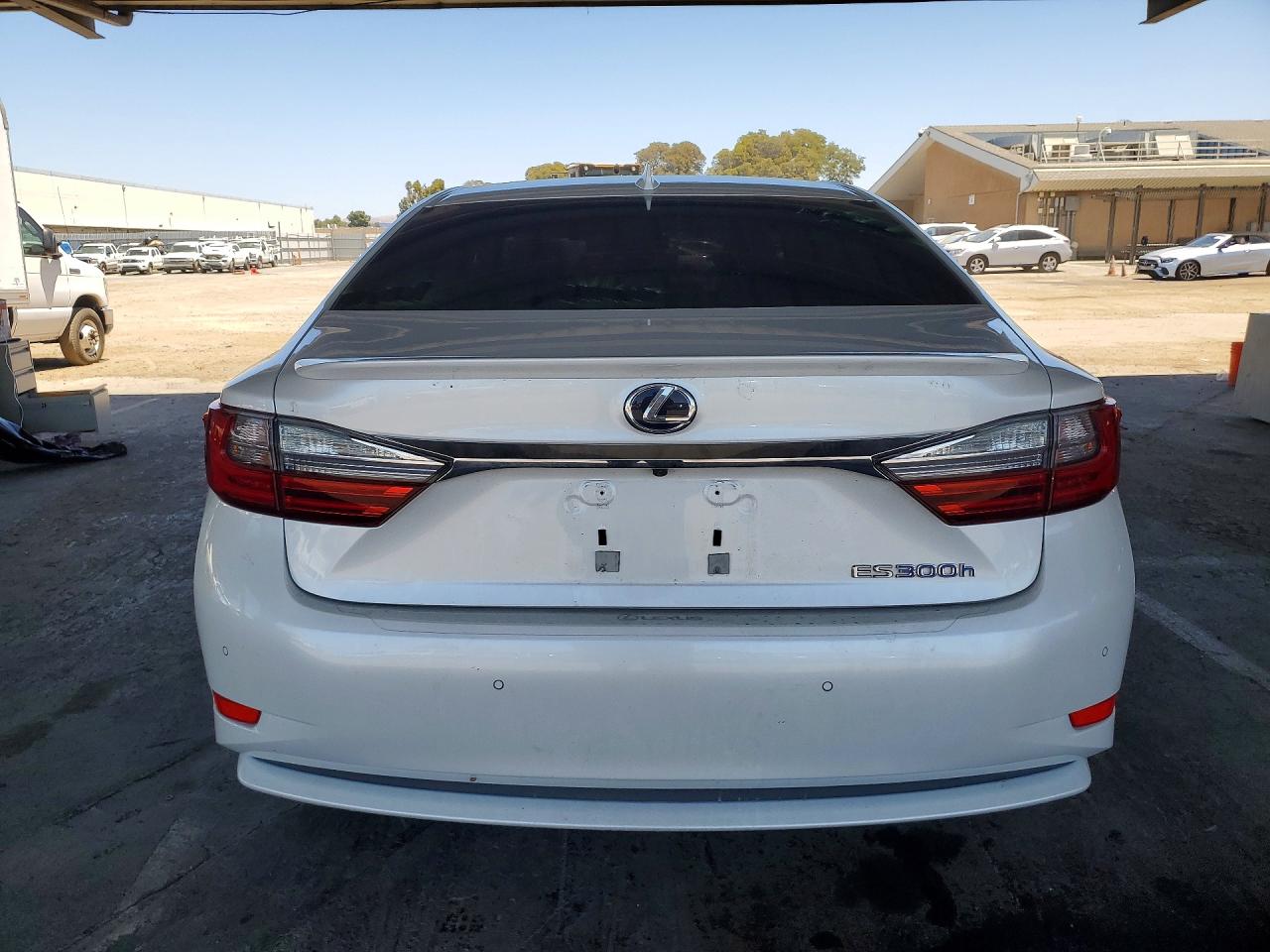 2016 LEXUS ES300