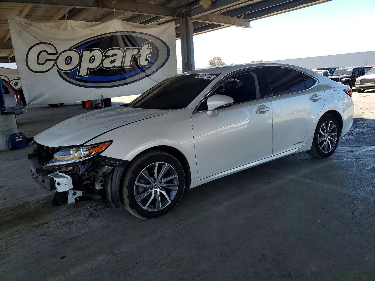 2016 LEXUS ES300