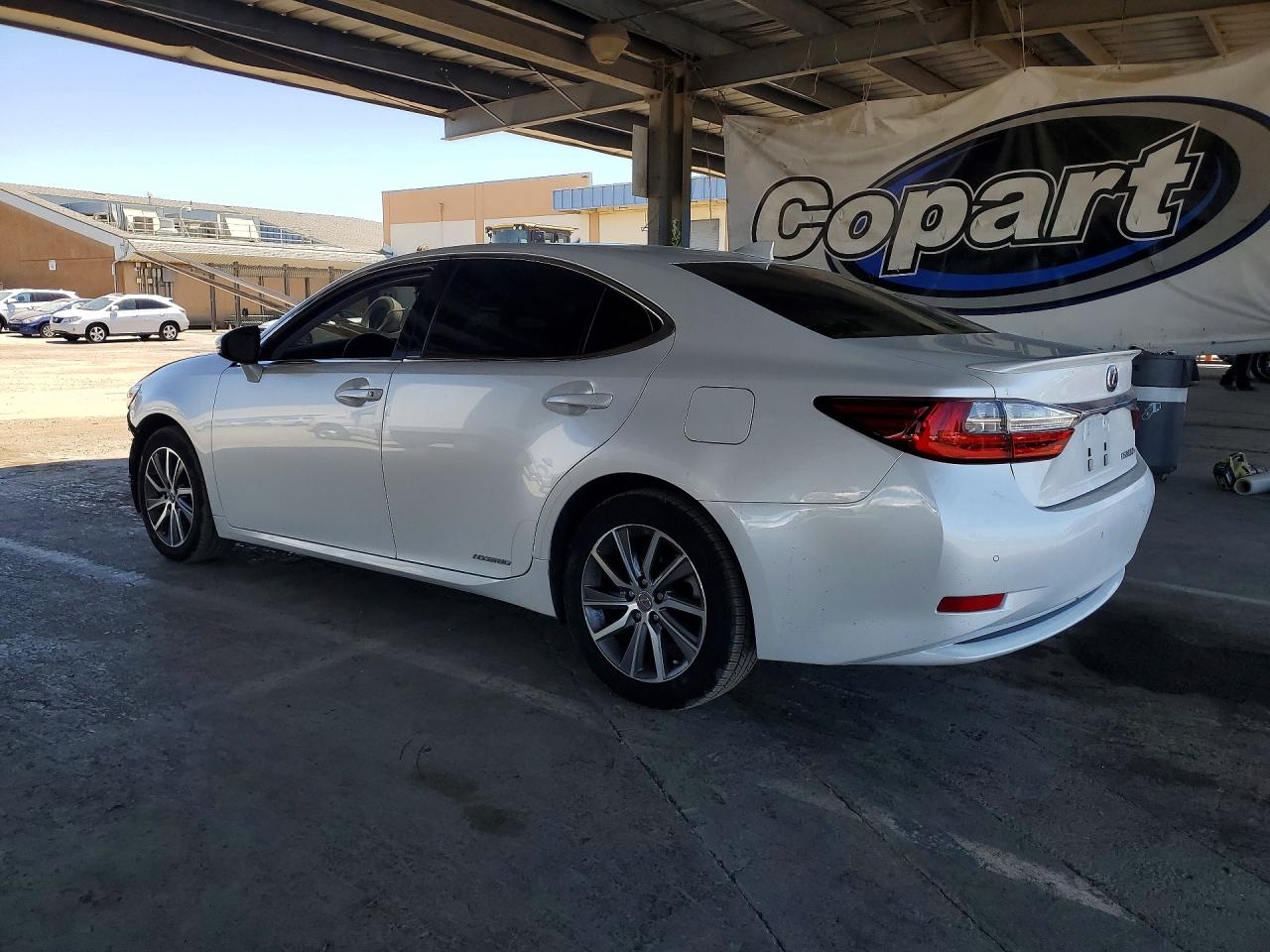 2016 LEXUS ES300
