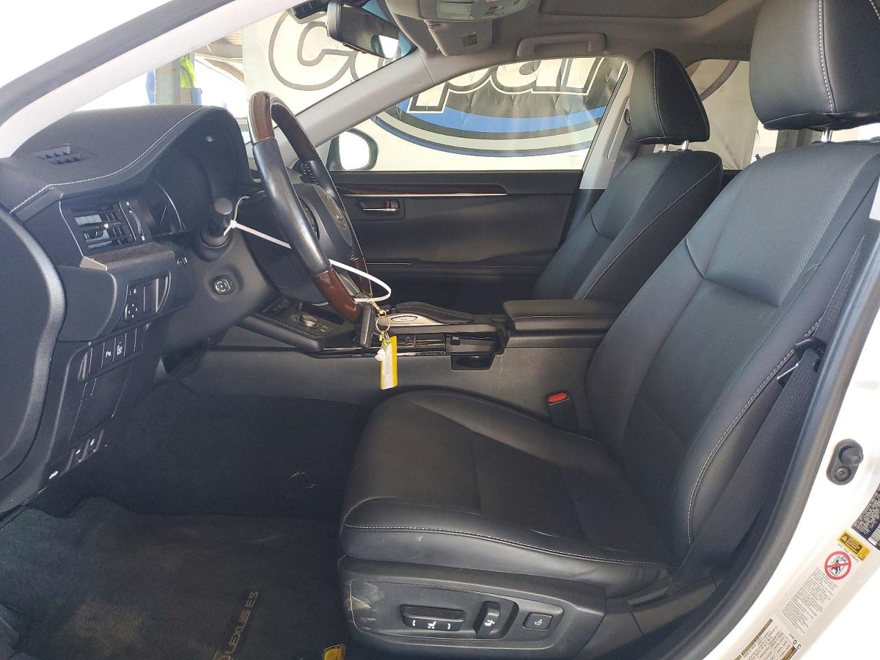 2016 LEXUS ES300