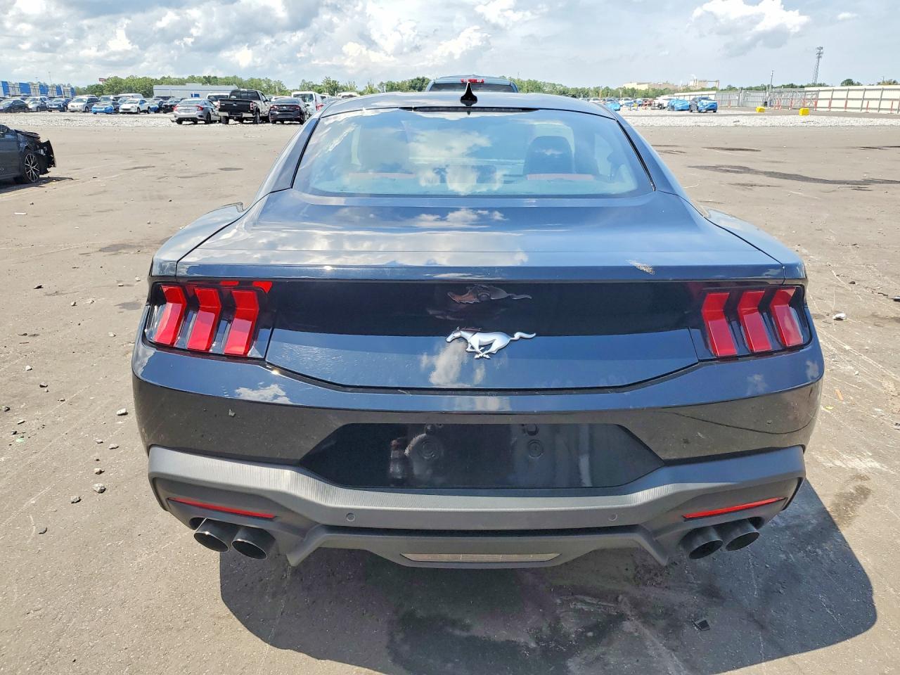 2024 FORD MUSTANG