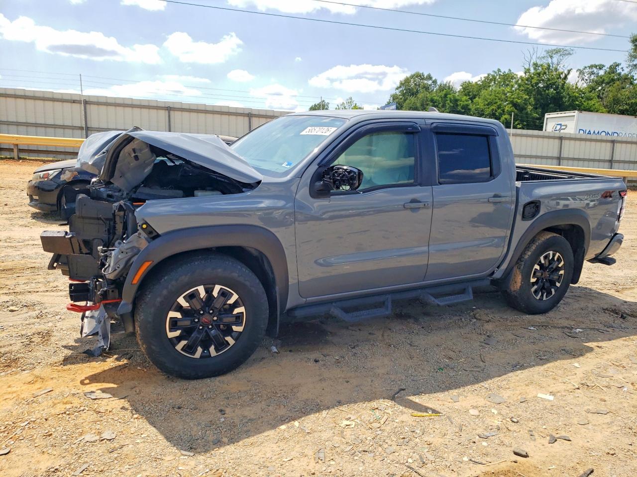2023 NISSAN FRONTIER