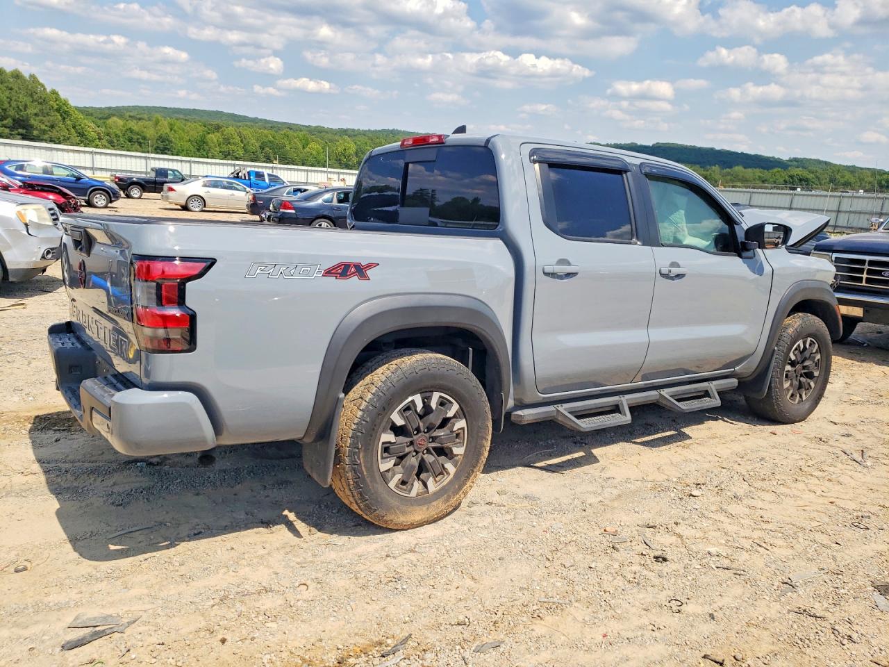2023 NISSAN FRONTIER