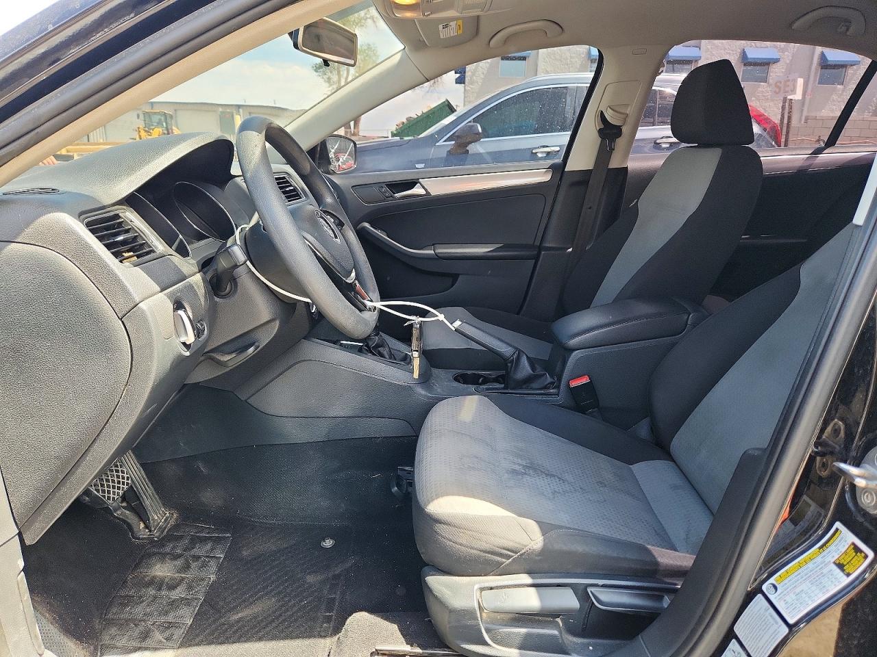 2017 VOLKSWAGEN JETTA