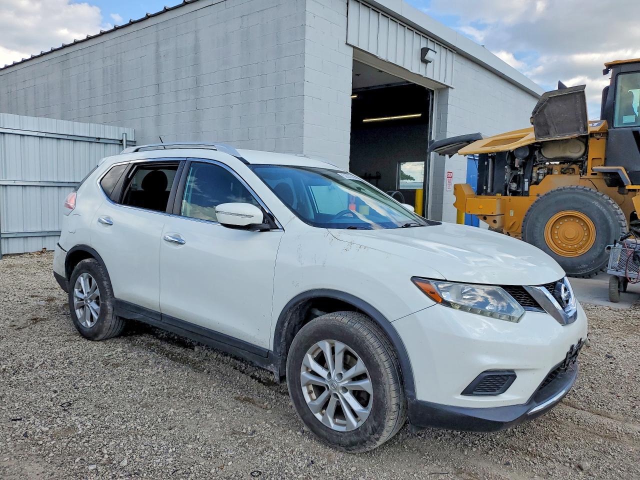 2015 NISSAN ROGUE