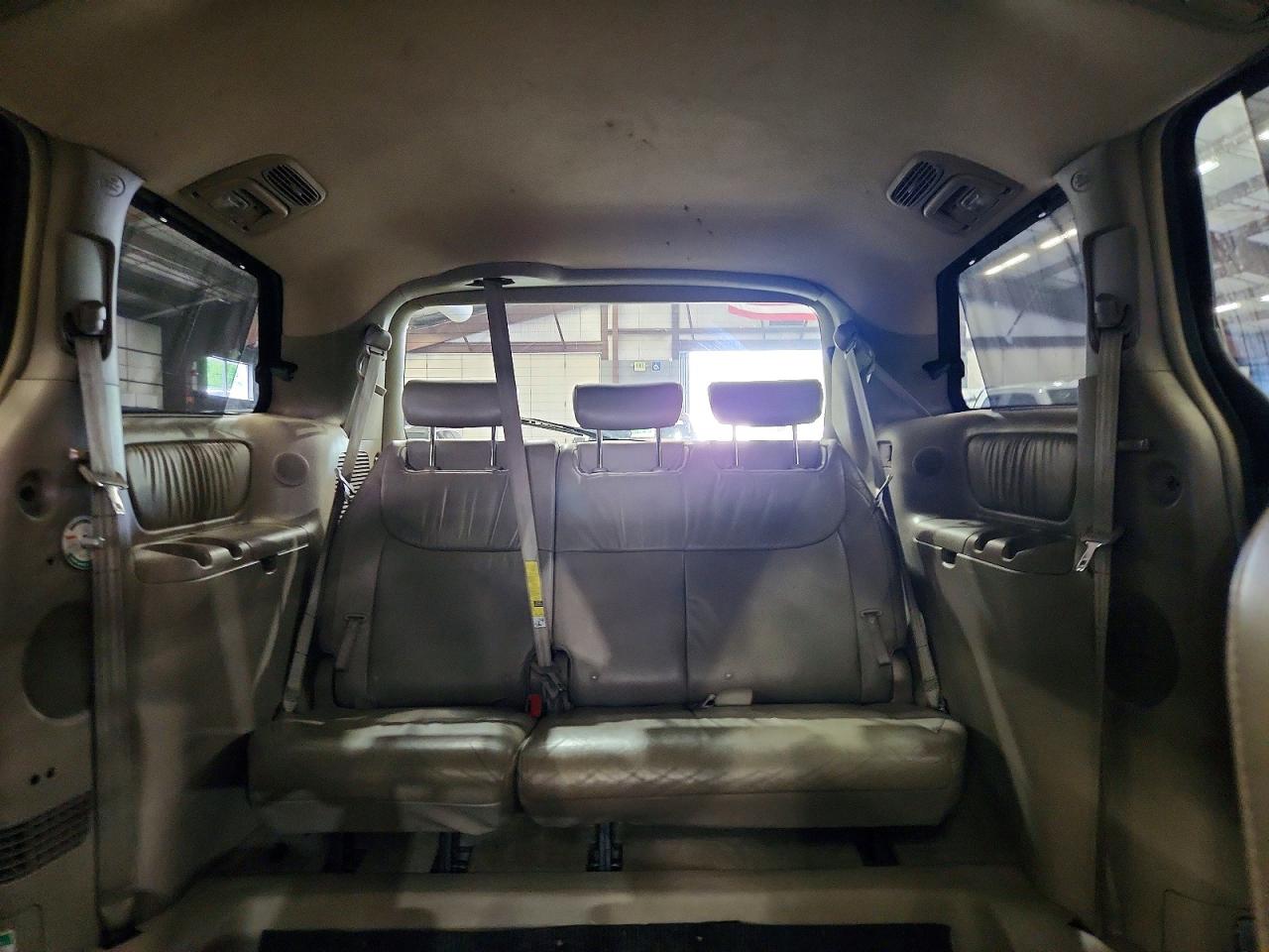 2007 TOYOTA SIENNA