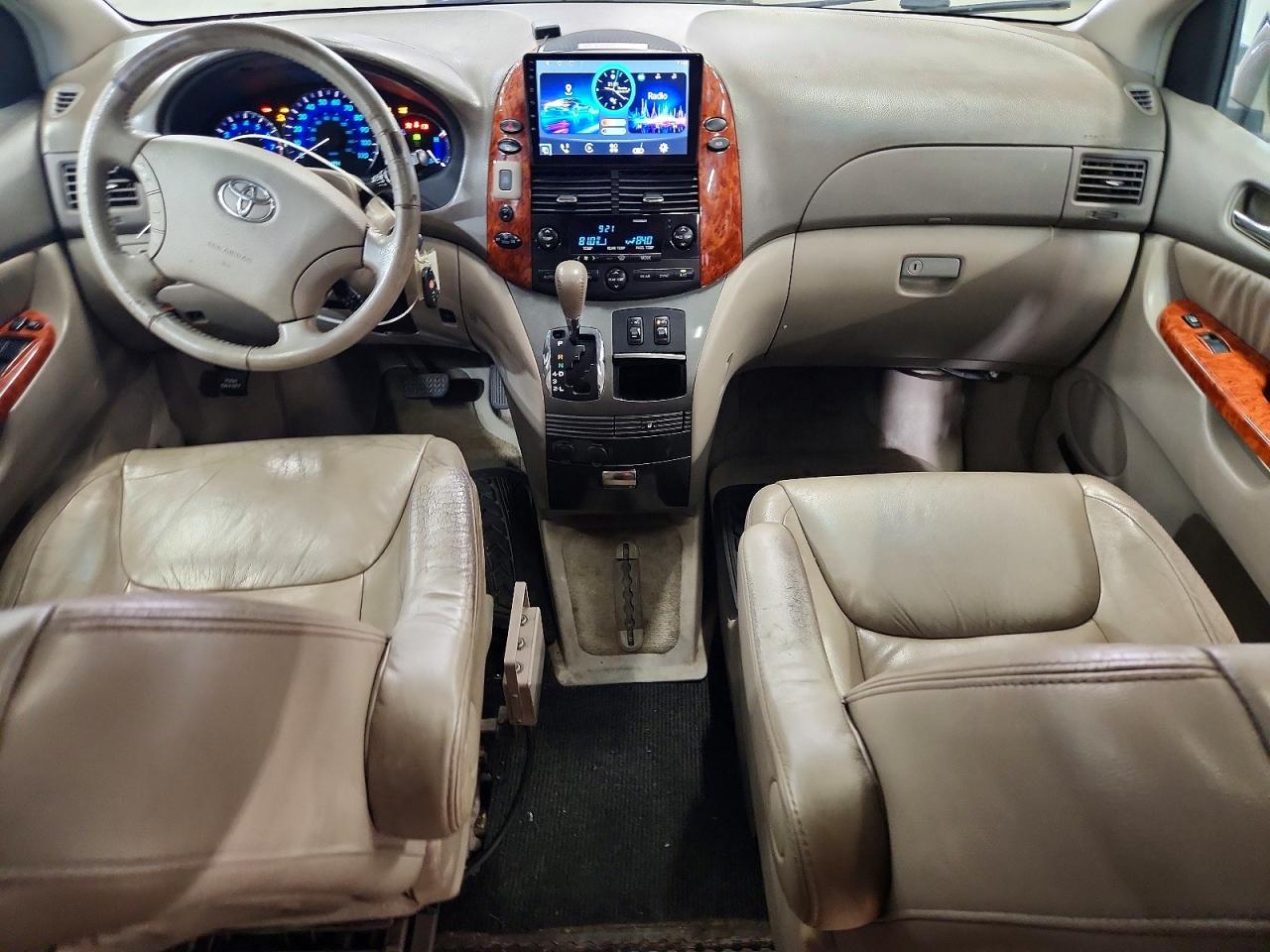 2007 TOYOTA SIENNA