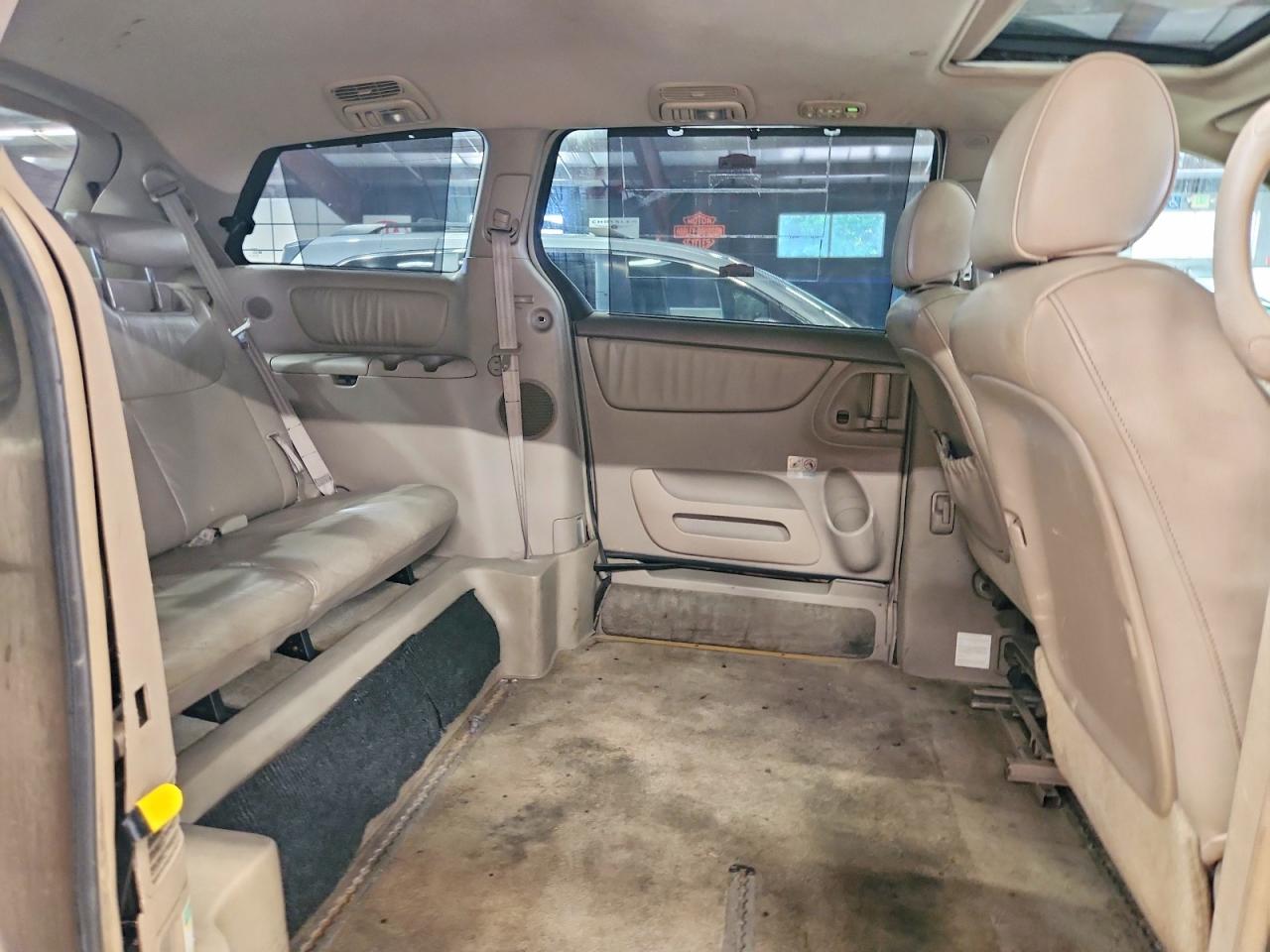 2007 TOYOTA SIENNA