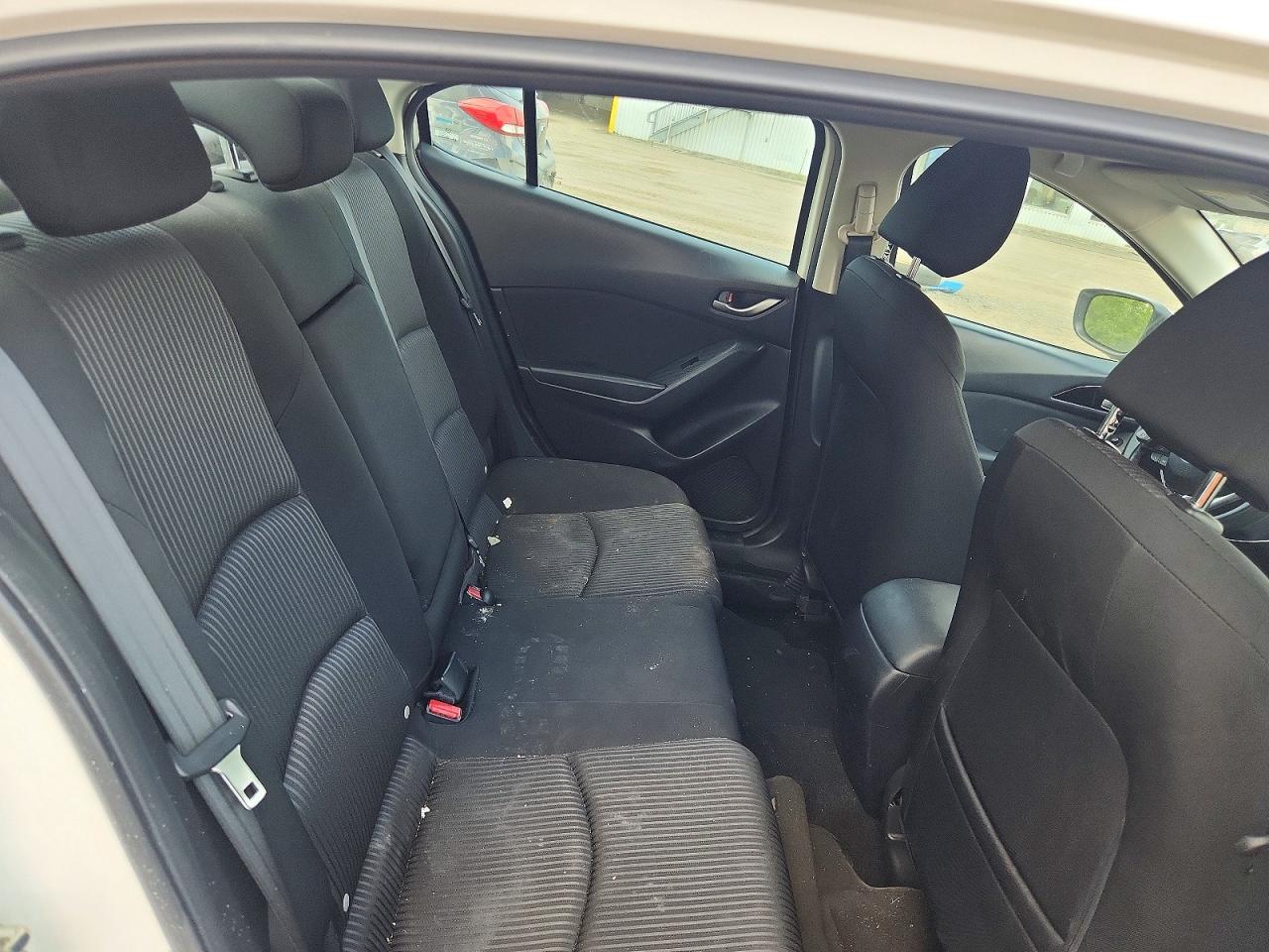 2016 MAZDA 3