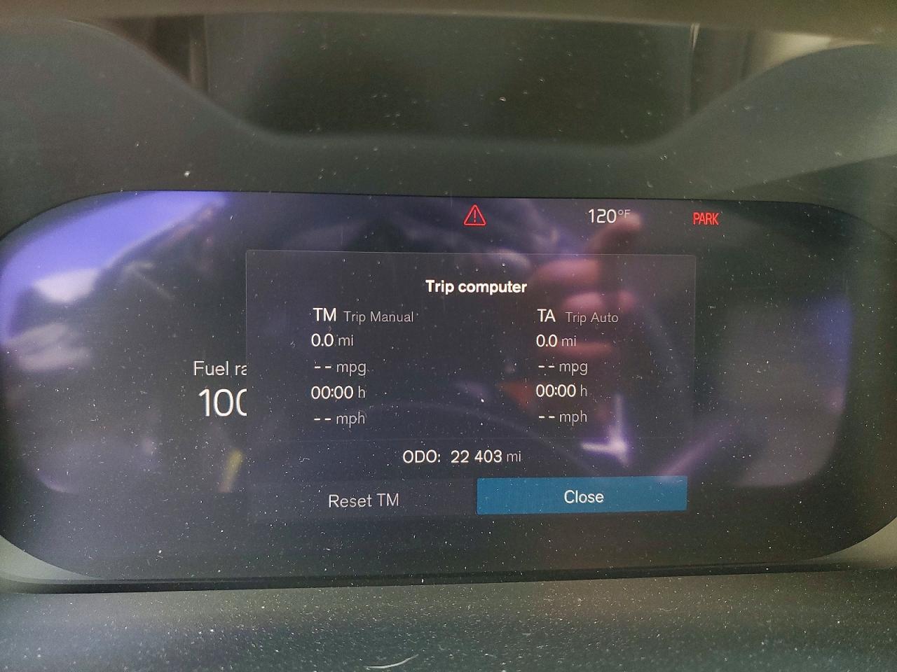 2024 VOLVO XC40
