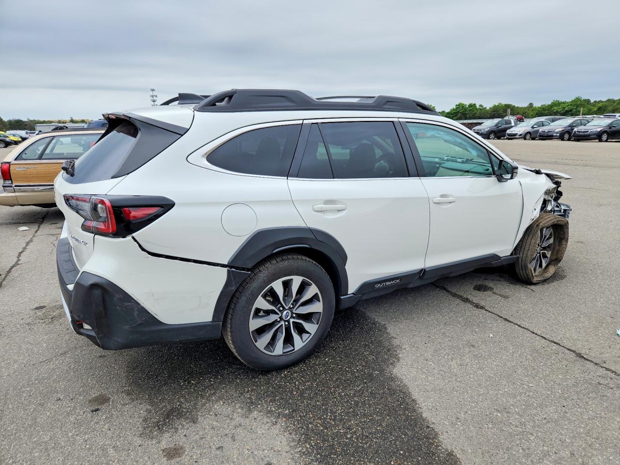 2025 SUBARU OUTBACK