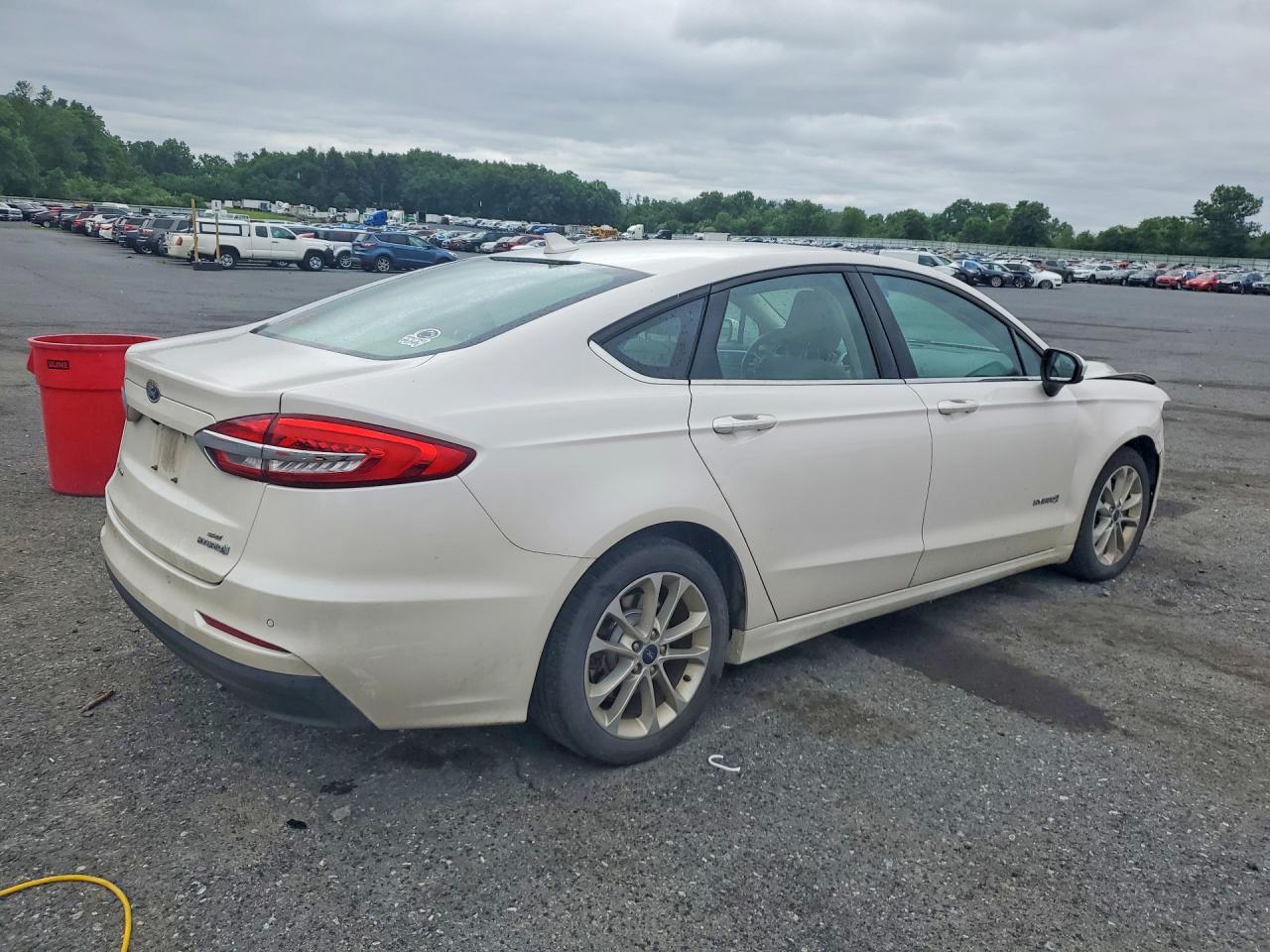 2019 FORD FUSION