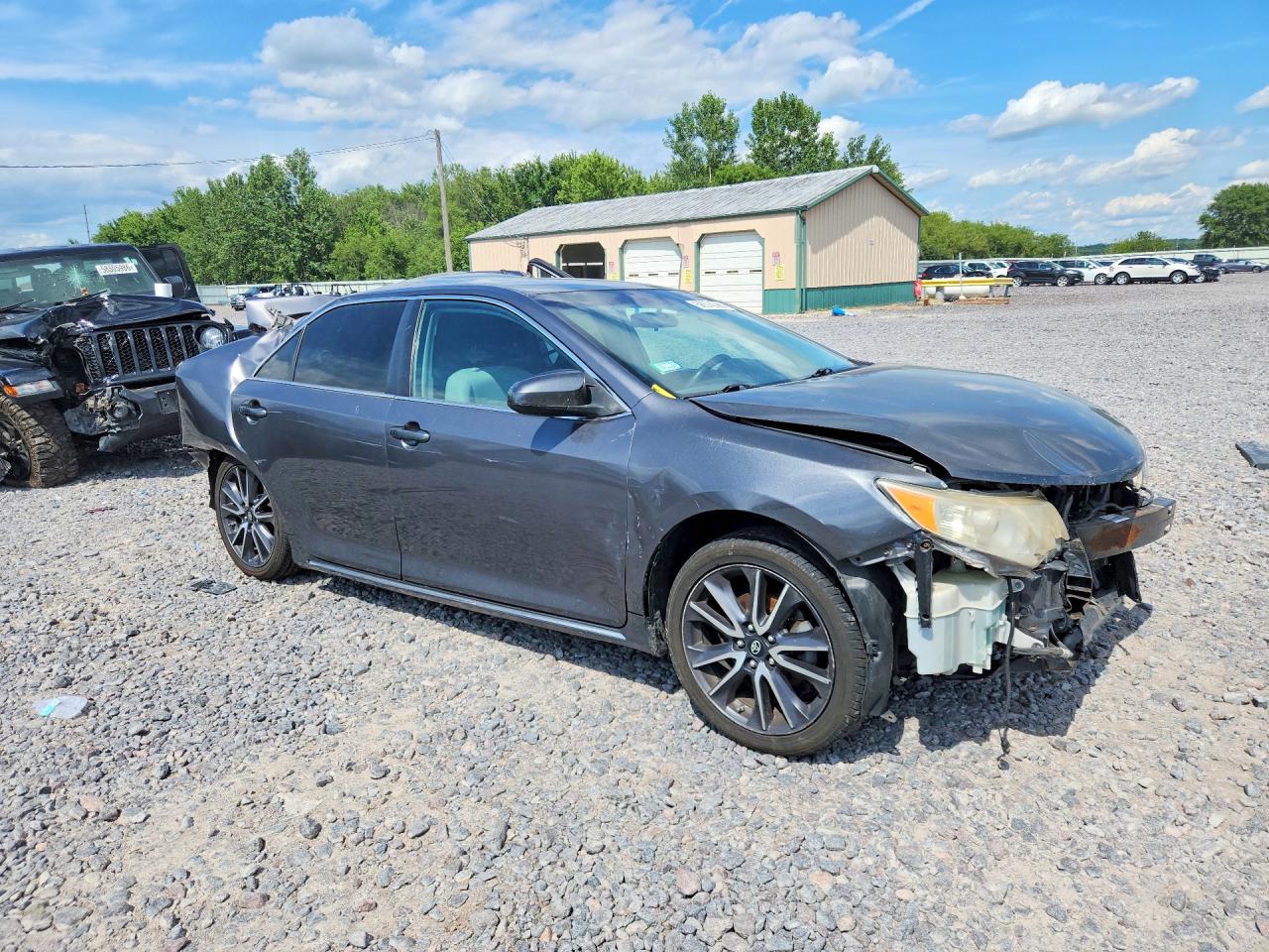 2013 TOYOTA CAMRY