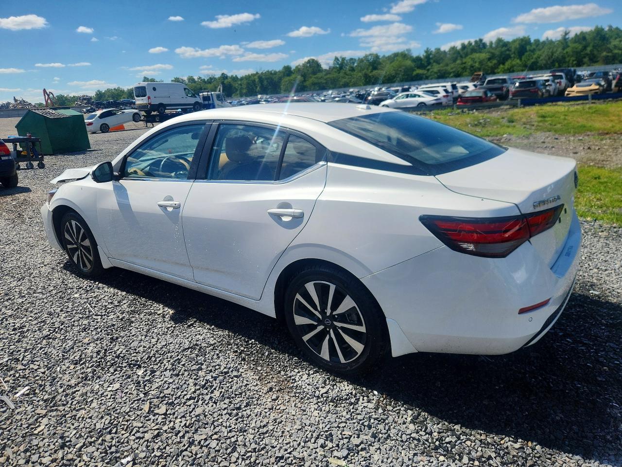 2025 NISSAN SENTRA