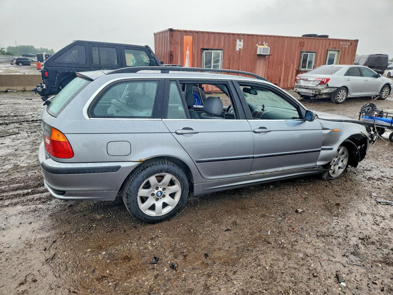 2003 BMW 3 SERIES