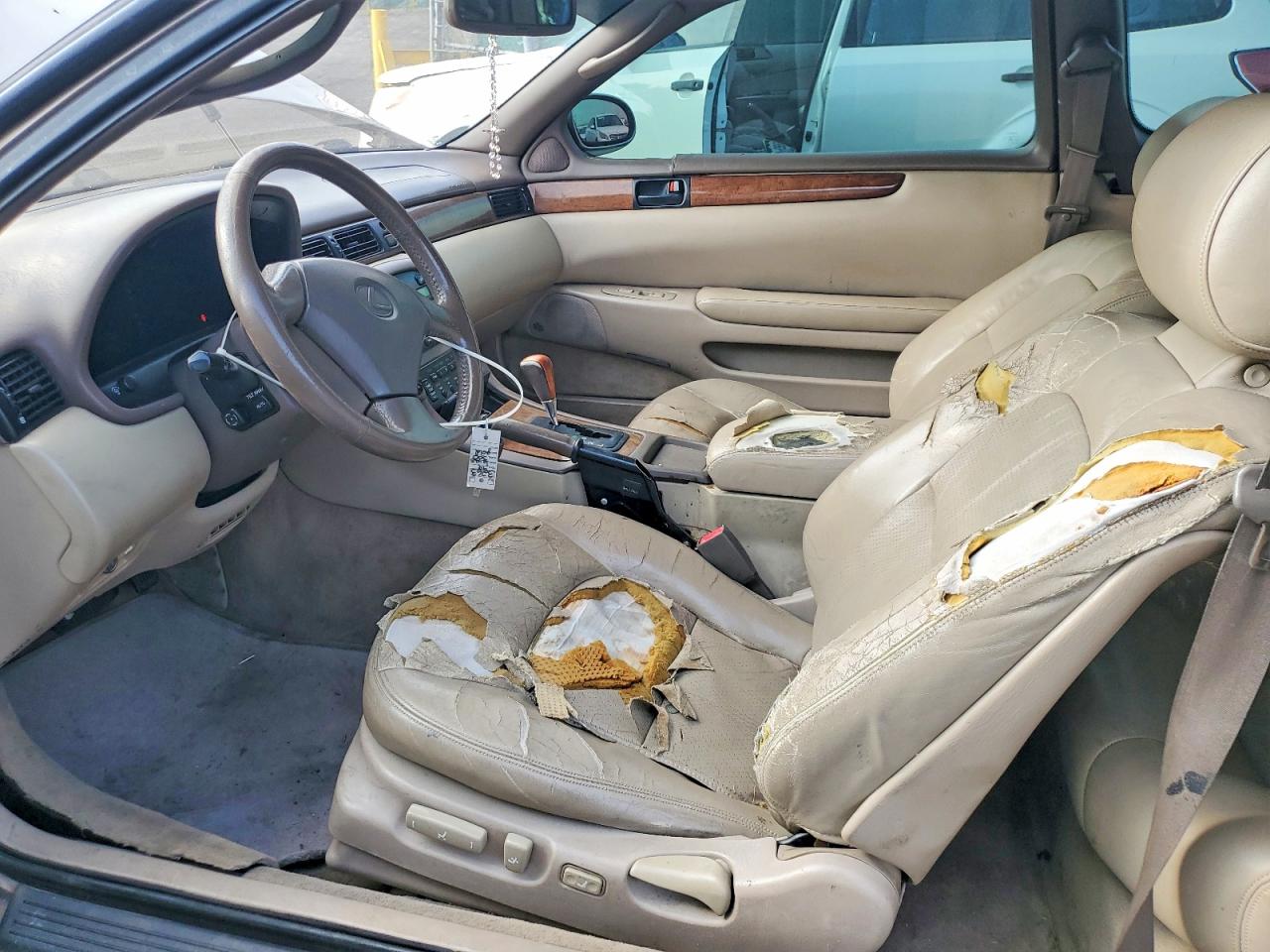 1999 LEXUS SC300