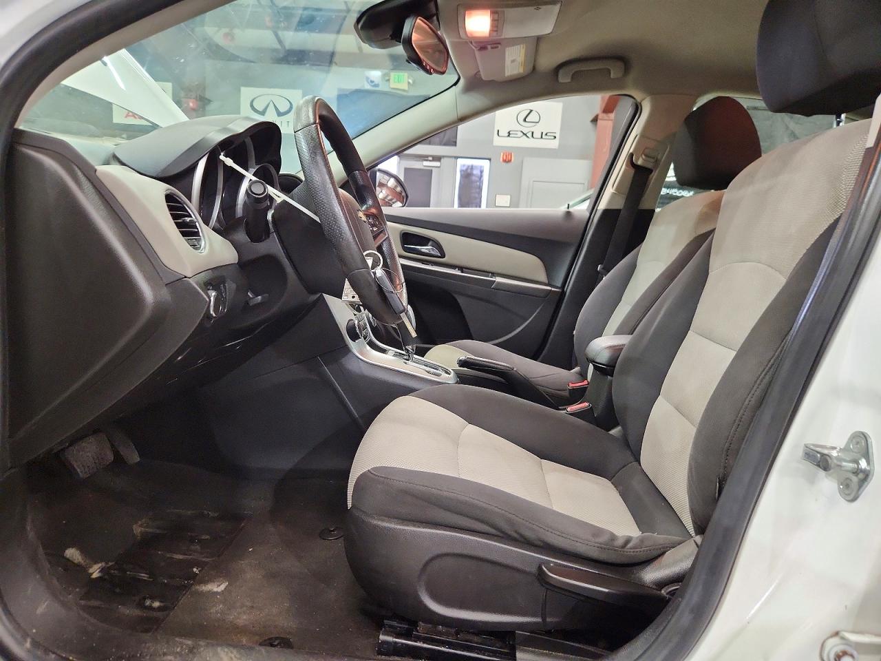 2016 CHEVROLET CRUZE