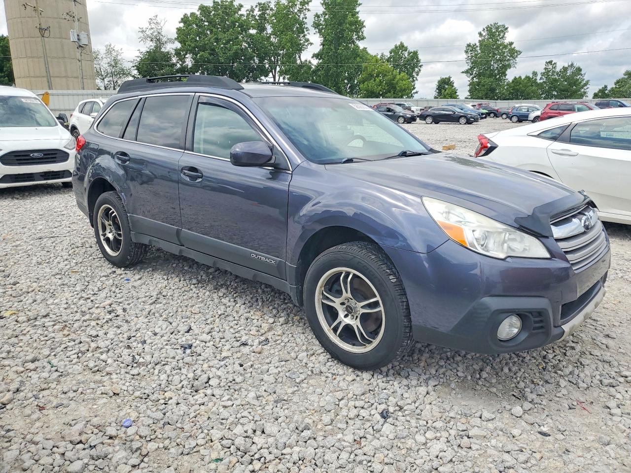 2014 SUBARU OUTBACK