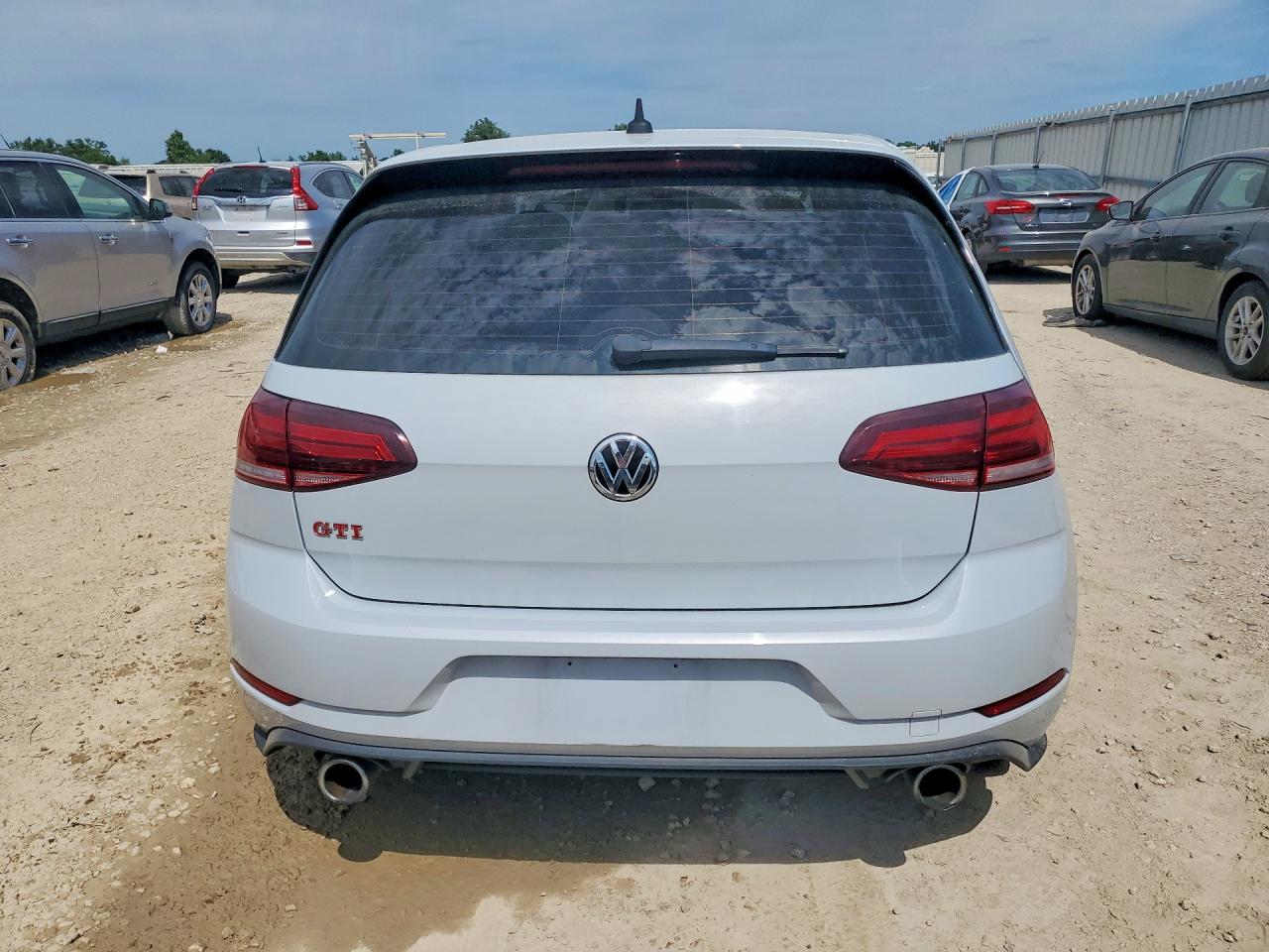 2019 VOLKSWAGEN GTI