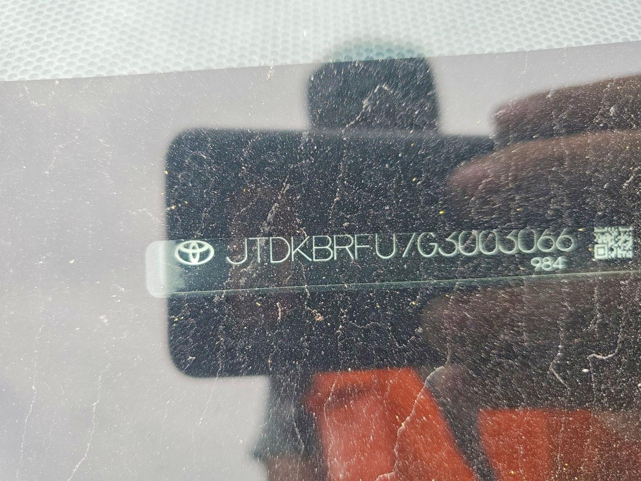 2016 TOYOTA PRIUS
