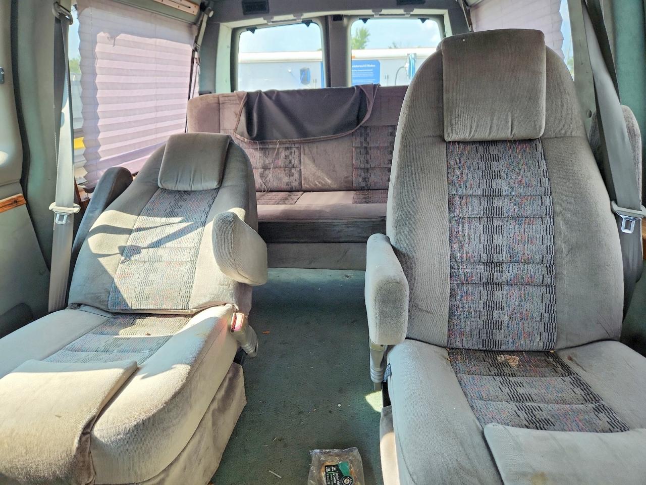 2000 CHEVROLET EXPRESS