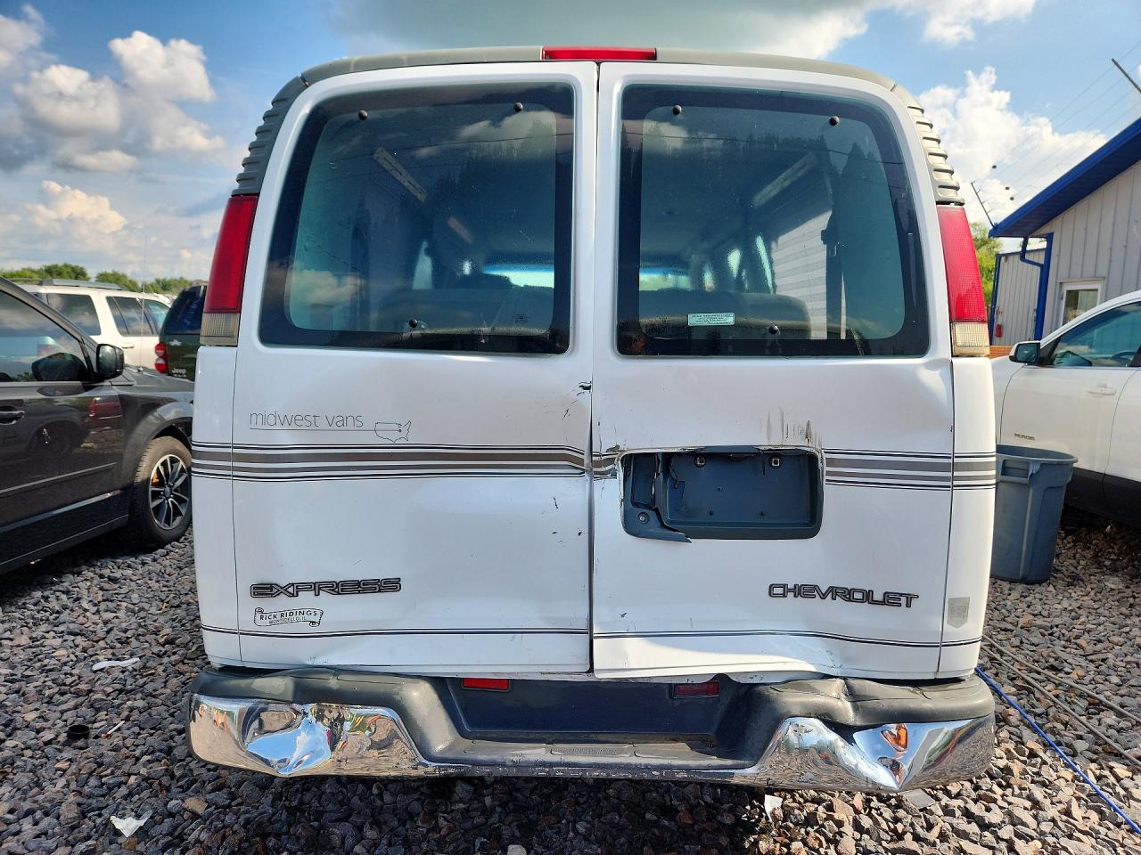2000 CHEVROLET EXPRESS