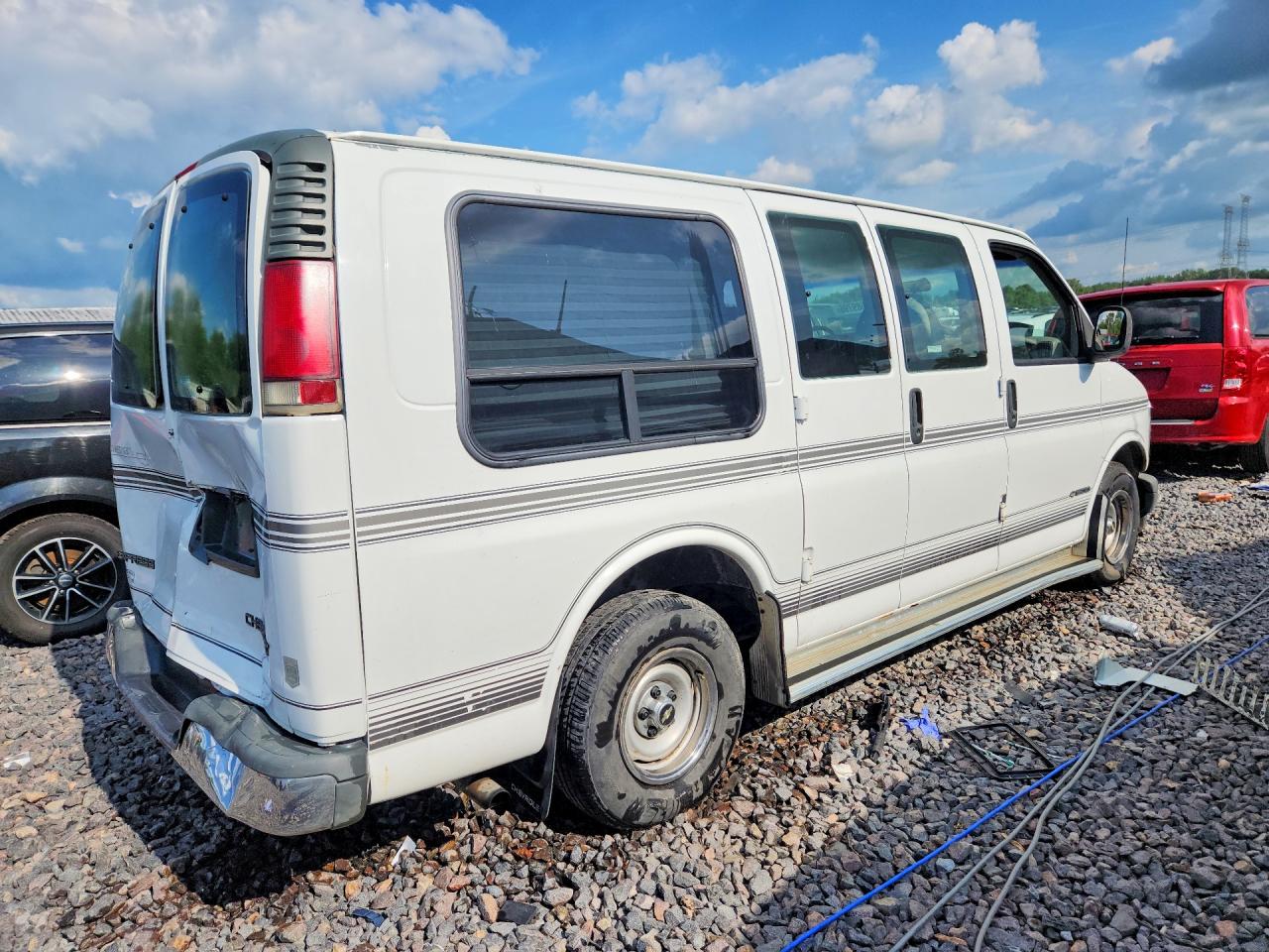 2000 CHEVROLET EXPRESS
