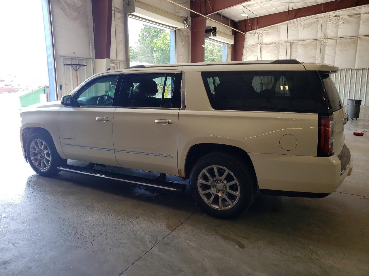 2015 GMC YUKON